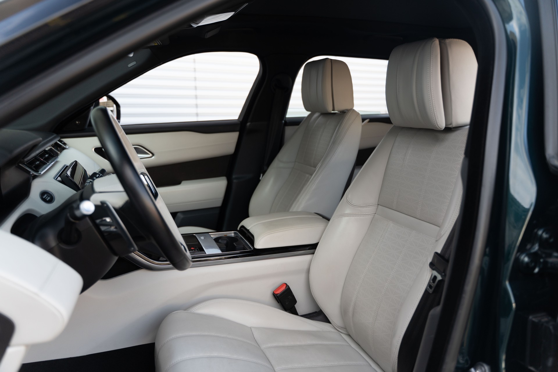LAND ROVER Range Rover Velar R-Dynamic P 400 S Automatic-image-7