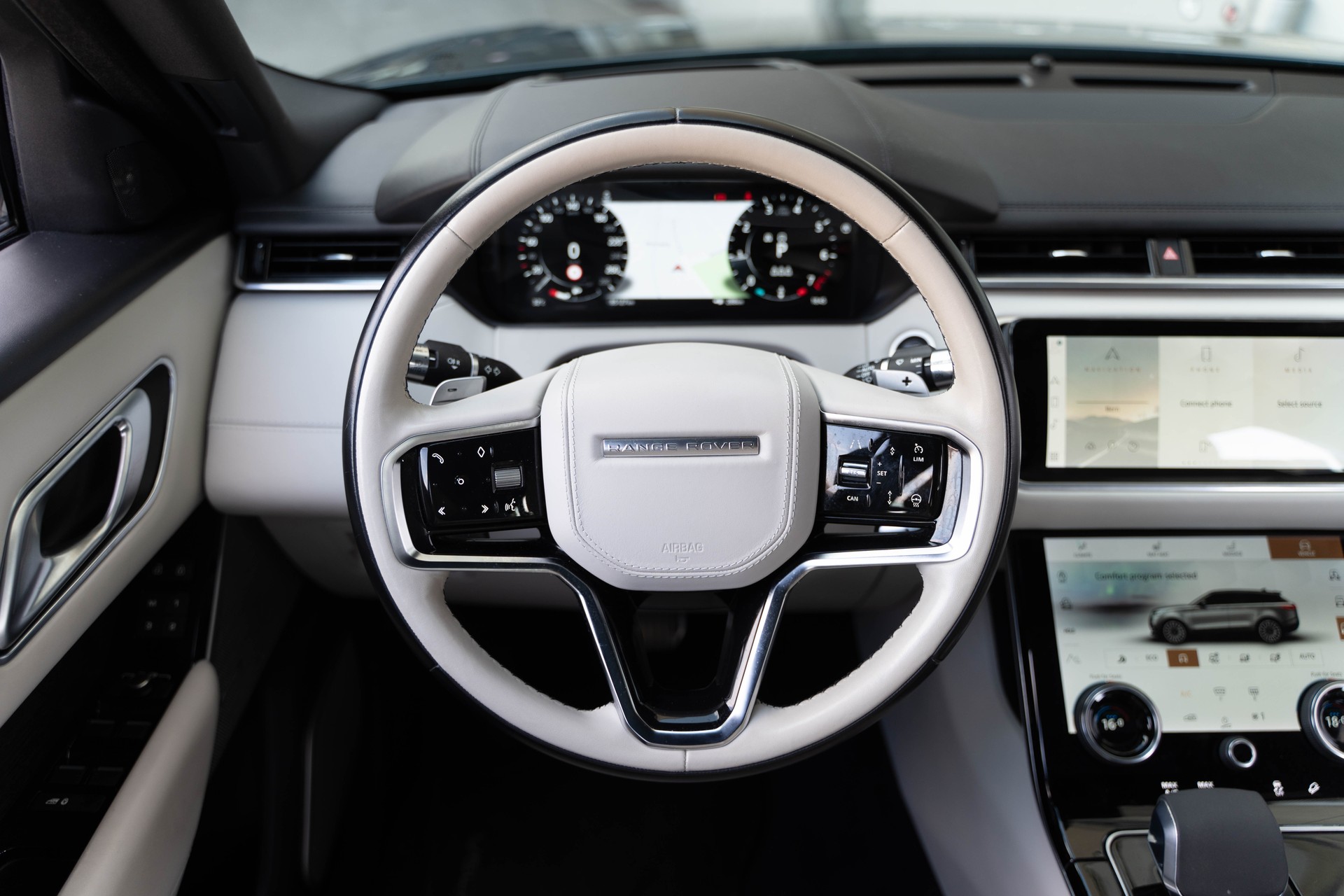 LAND ROVER Range Rover Velar R-Dynamic P 400 S Automatic-image-9