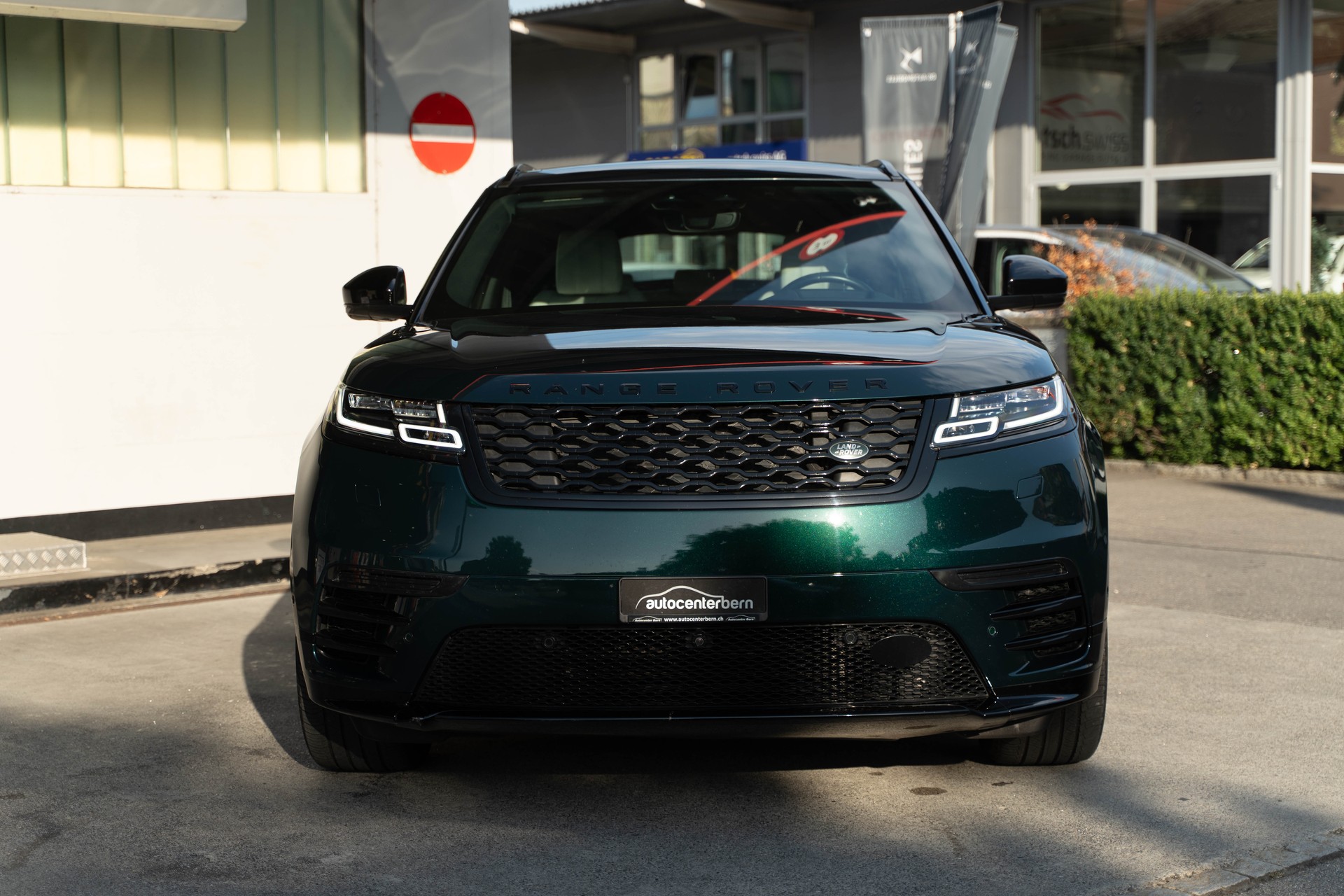 LAND ROVER Range Rover Velar R-Dynamic P 400 S Automatic-image-1