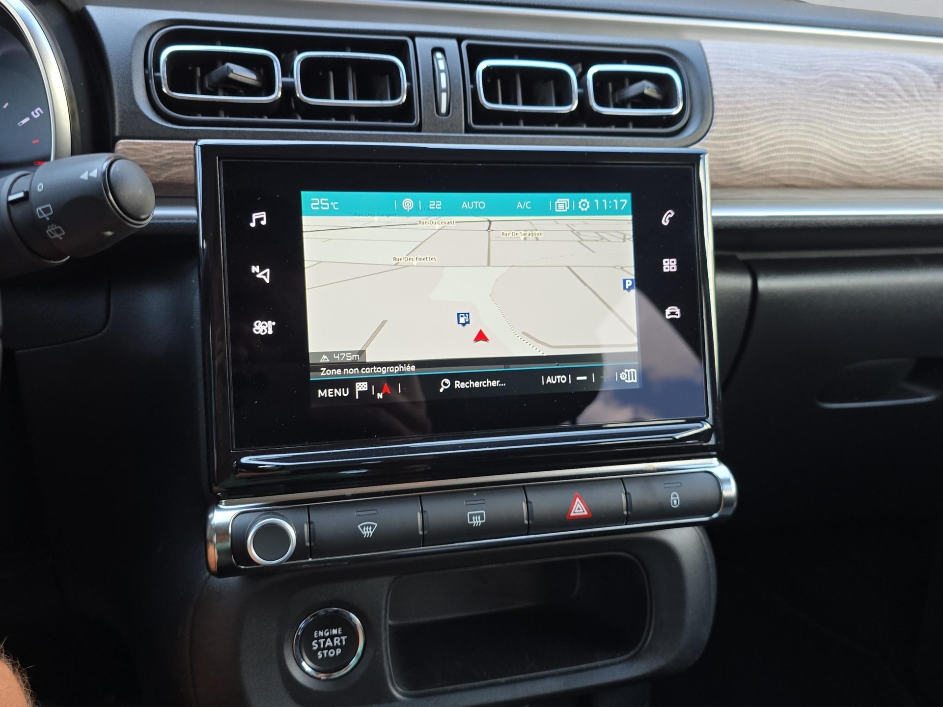 CITROEN C3 1.2 PureTech Shine-image-11
