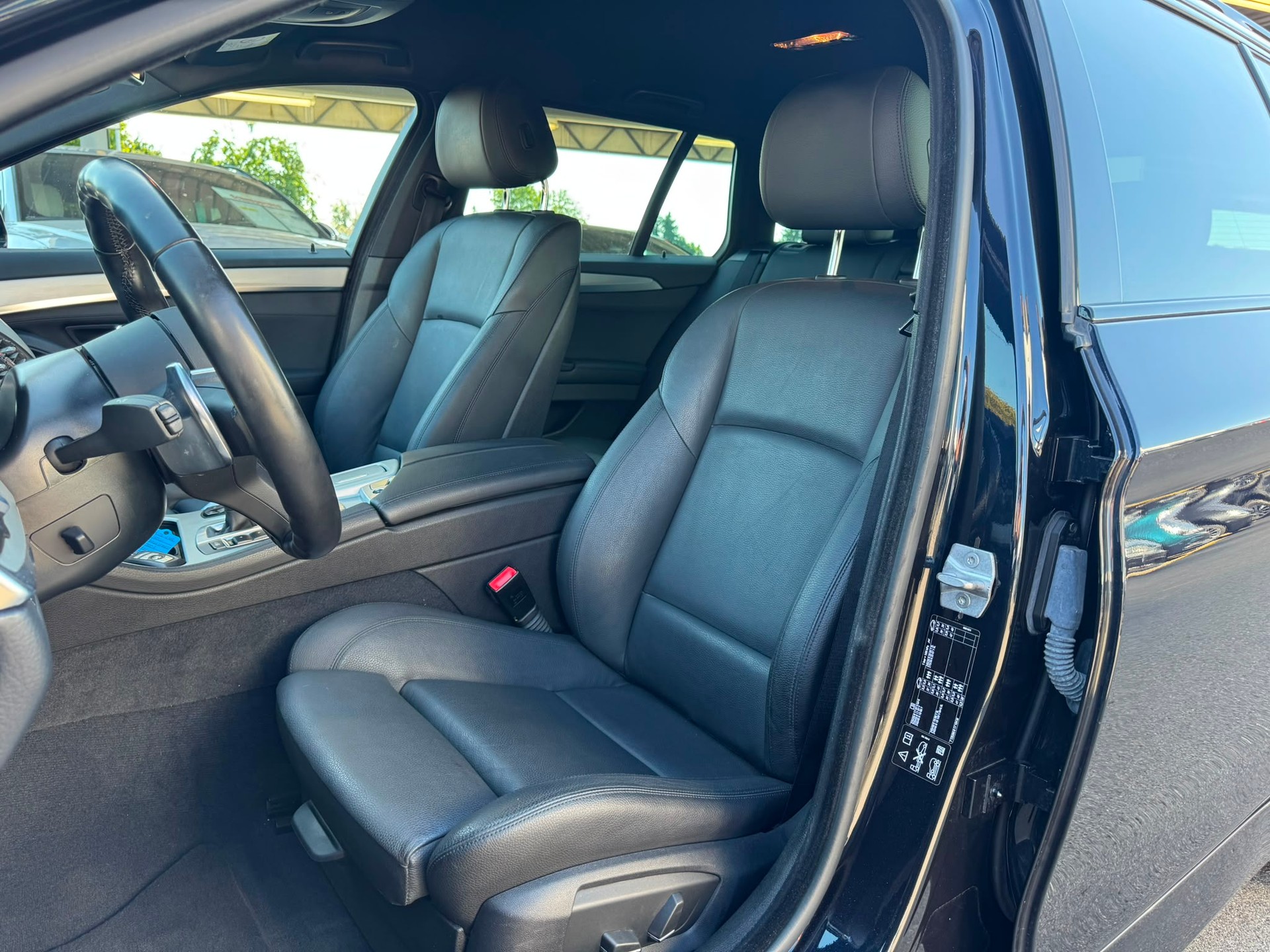 BMW 535d Touring xDrive Steptronic-image-13