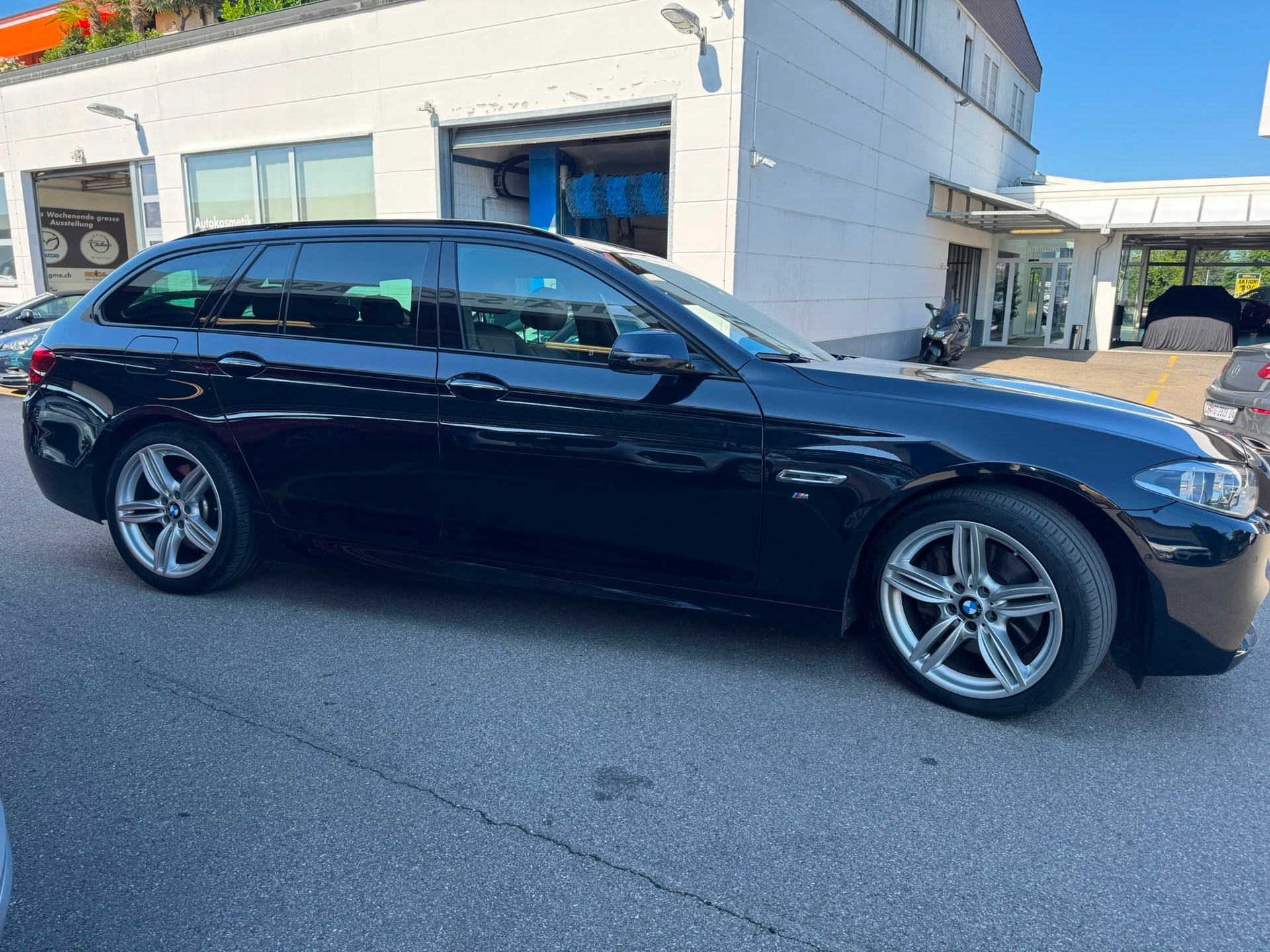 BMW 535d Touring xDrive Steptronic-image-4