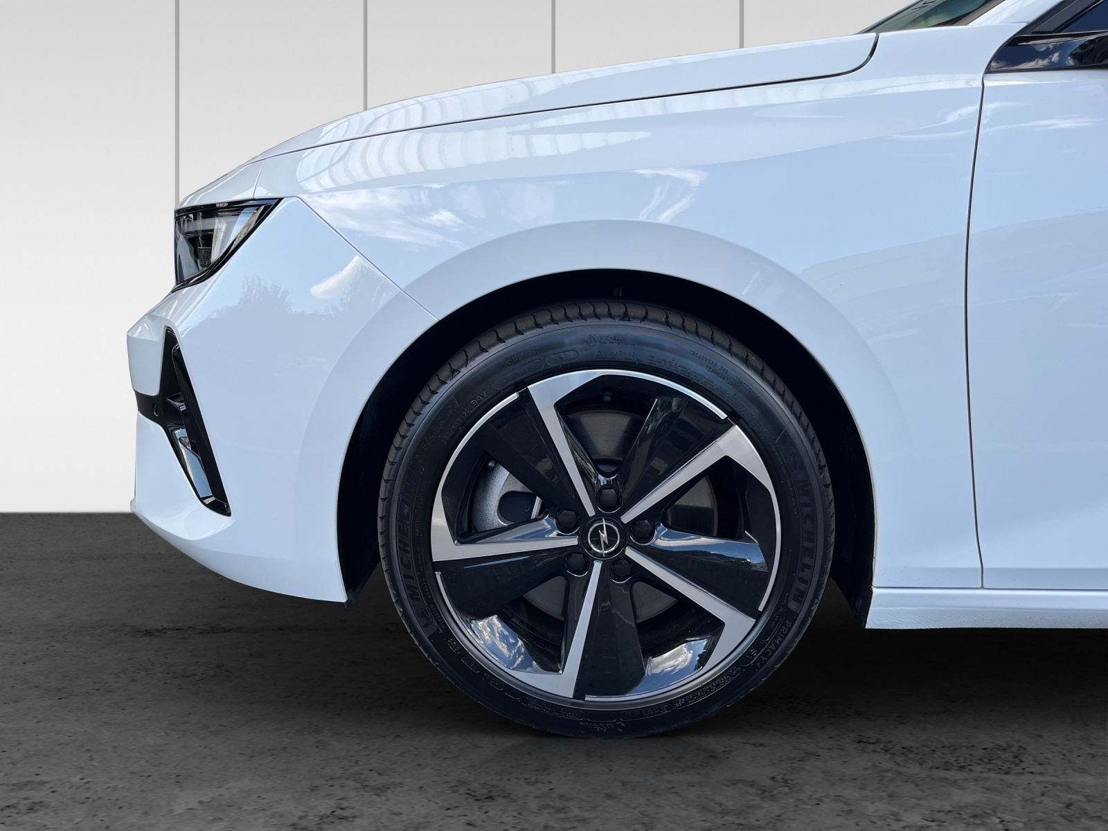 OPEL Astra Sports Tourer 1.6 PHEV Turbo Swiss Plus A-image-12