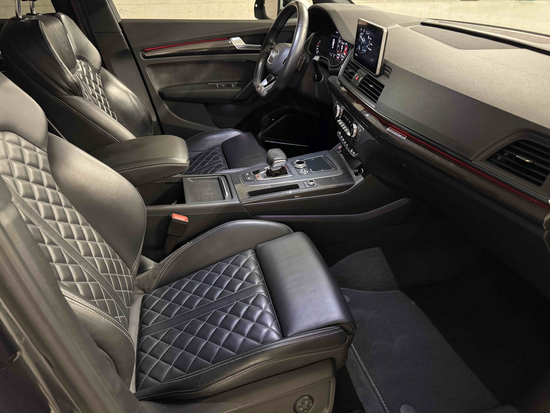 AUDI SQ5 3.0 TFSI quattro S-tronic-image-12