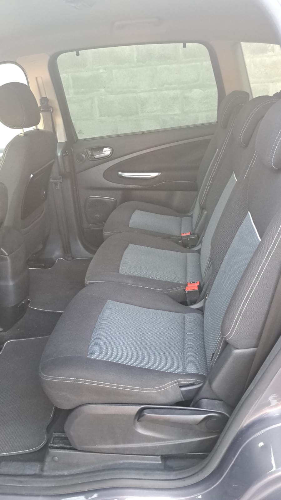 FORD S-Max 1.6 SCTi Titanium-image-6