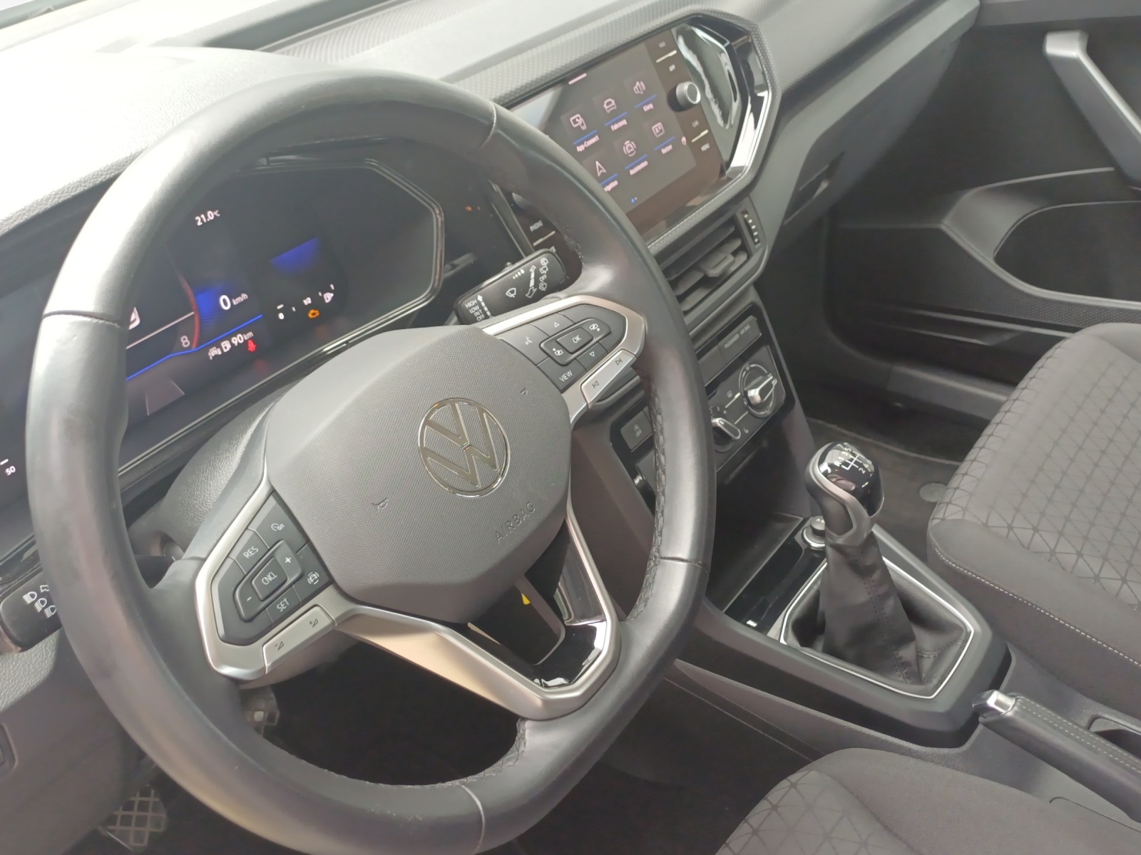 VW T-Cross 1.0 TSI Life-image-14