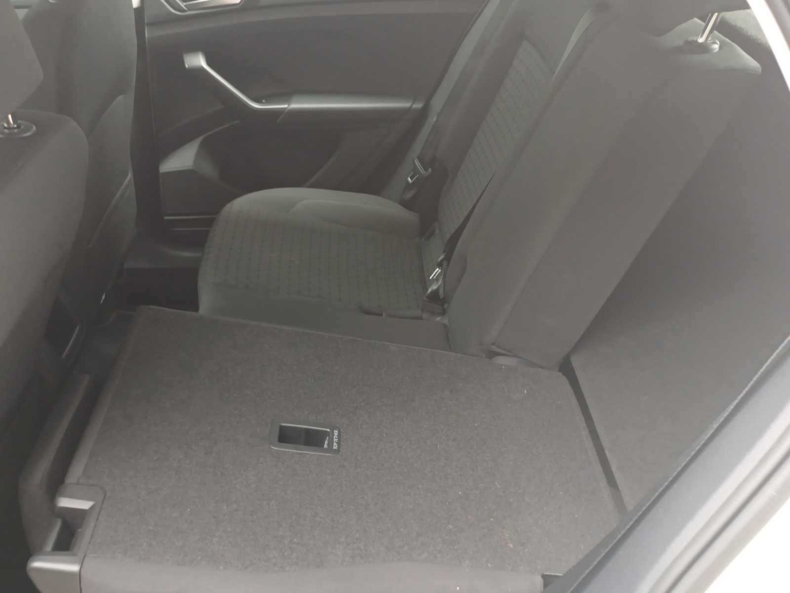 VW T-Cross 1.0 TSI Life-image-15