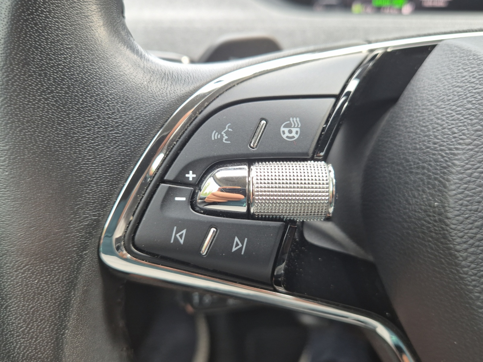 SKODA Enyaq iV 80-image-19