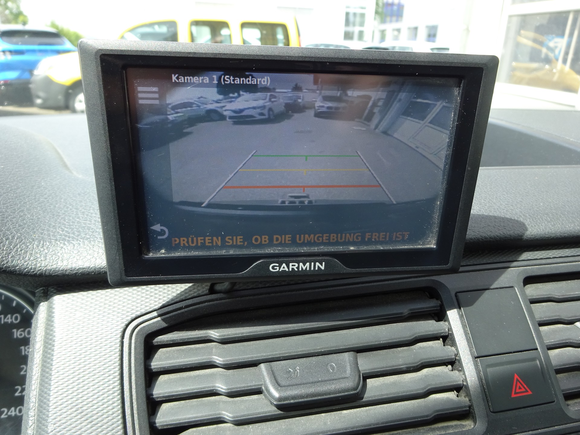 VW Caddy Maxi 1.4TGI BlueMotion Technology-image-8