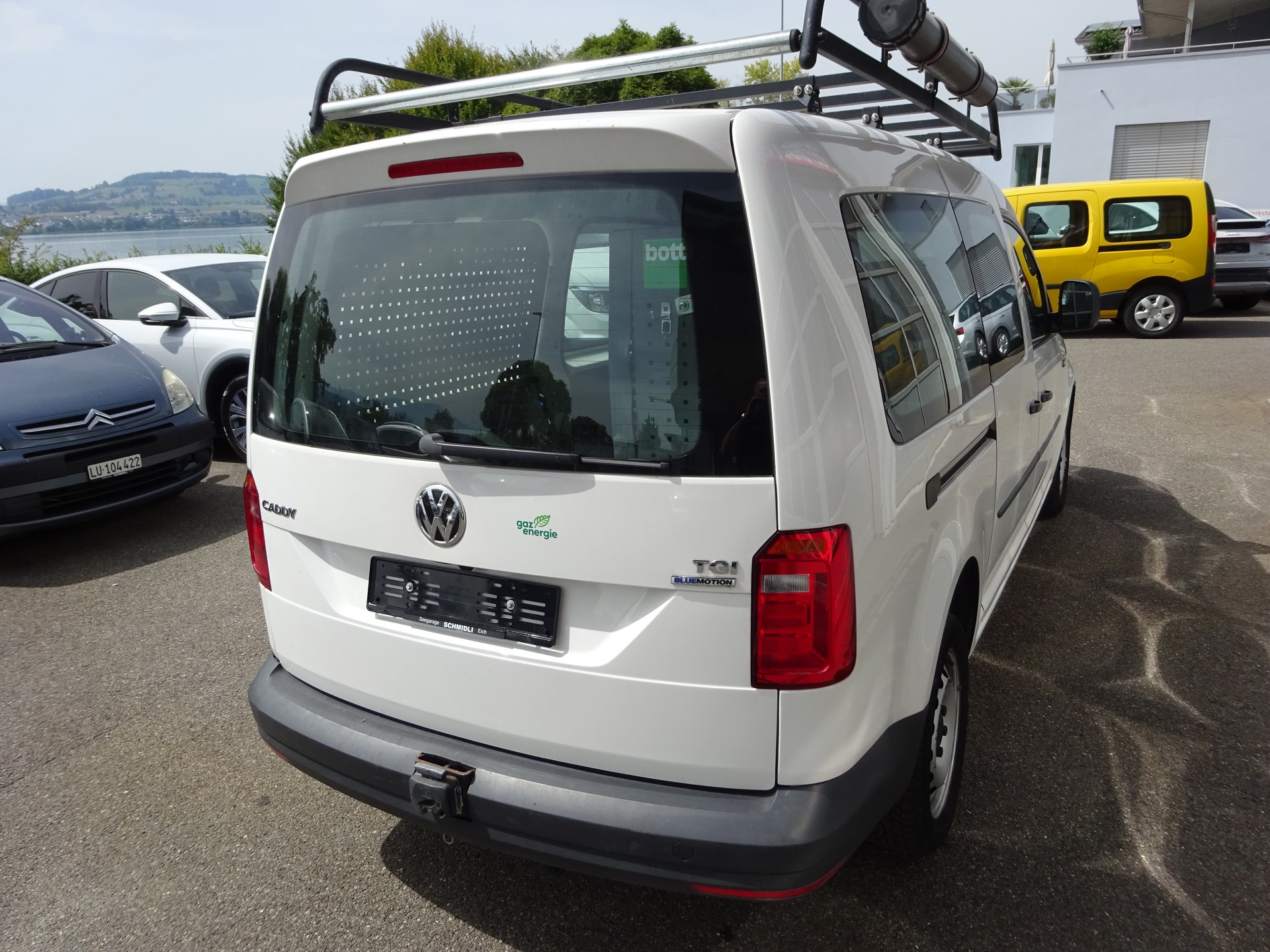 VW Caddy Maxi 1.4TGI BlueMotion Technology-image-2