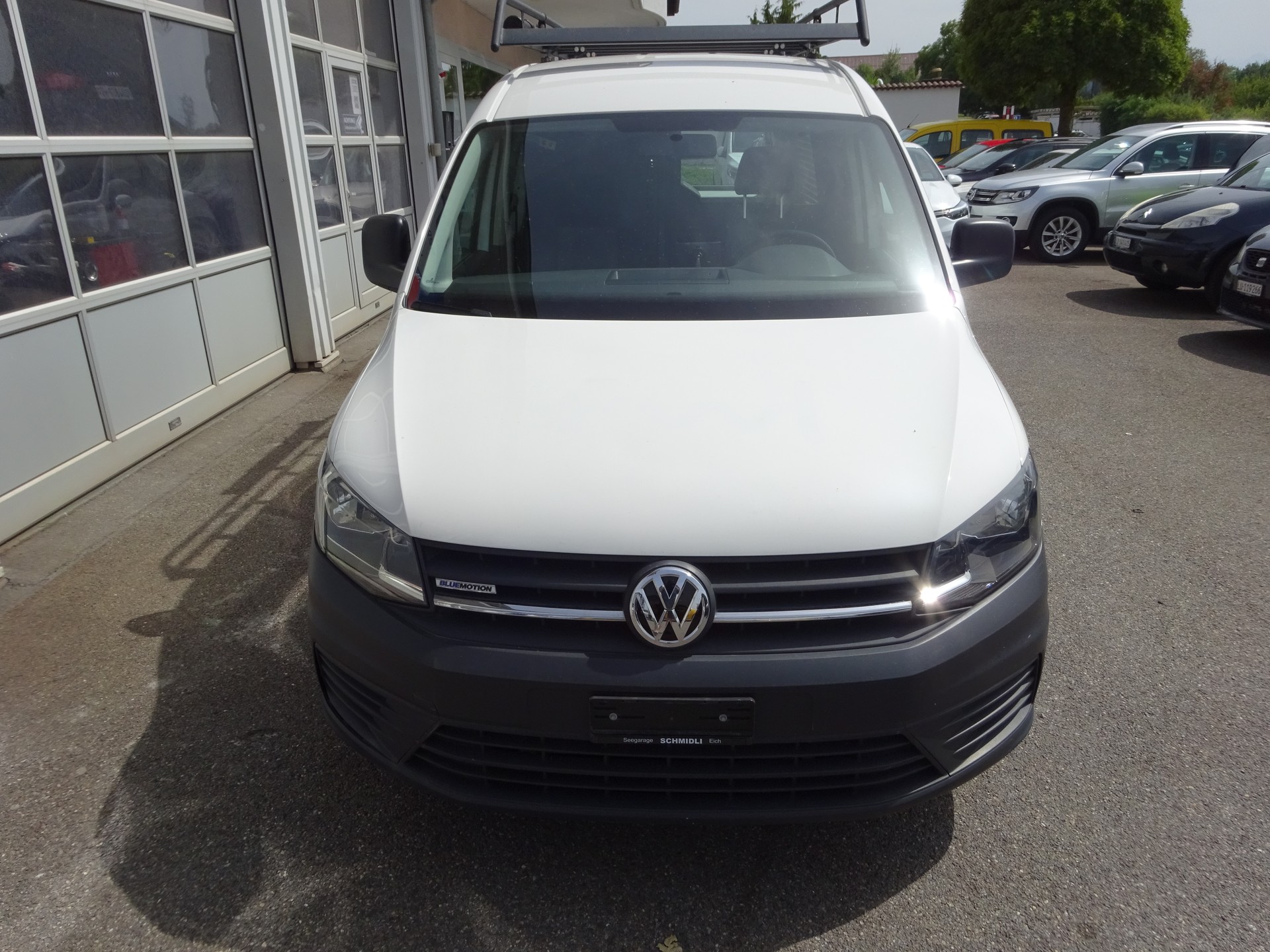VW Caddy Maxi 1.4TGI BlueMotion Technology-image-4
