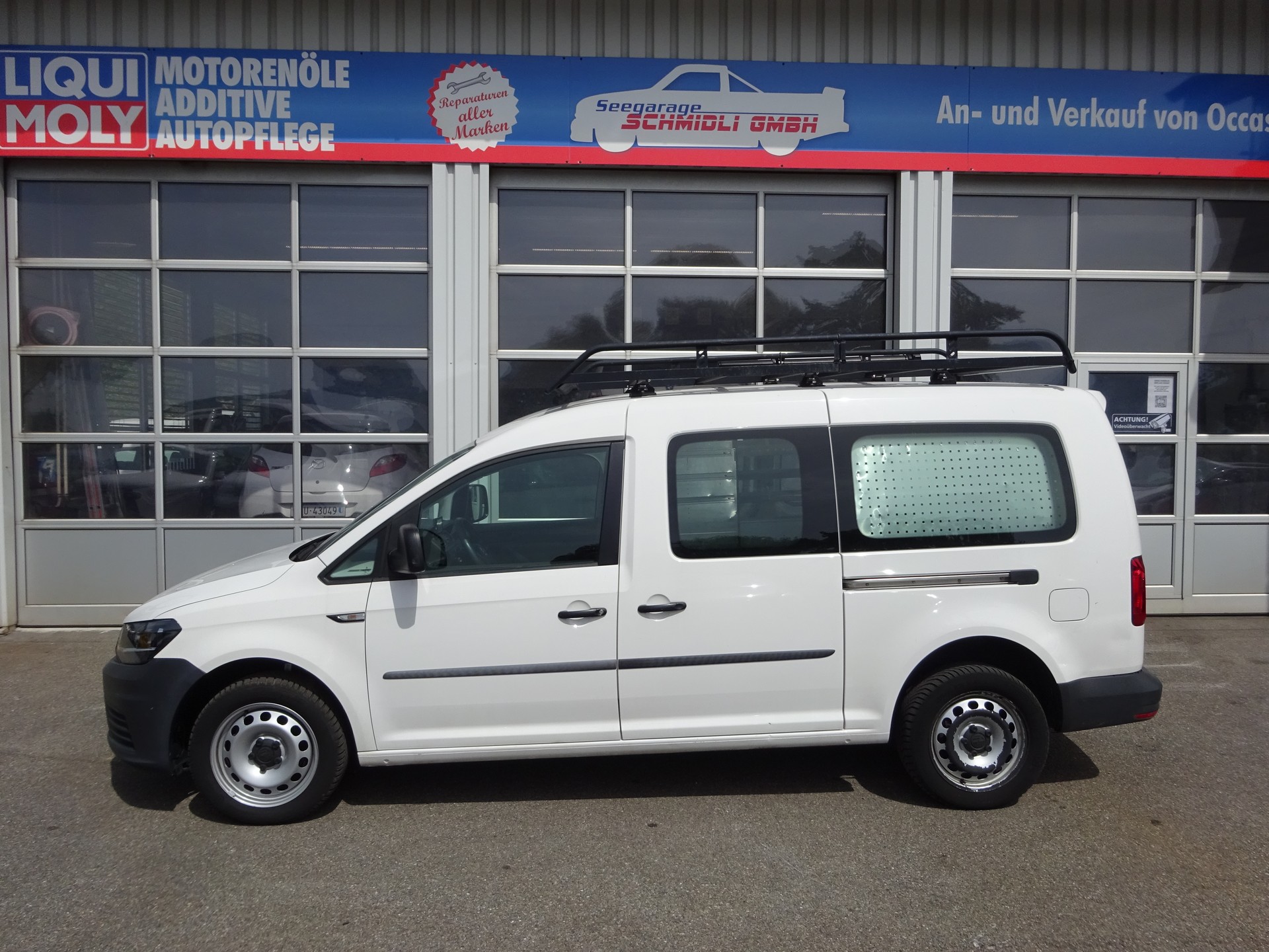 VW Caddy Maxi 1.4TGI BlueMotion Technology-image-5