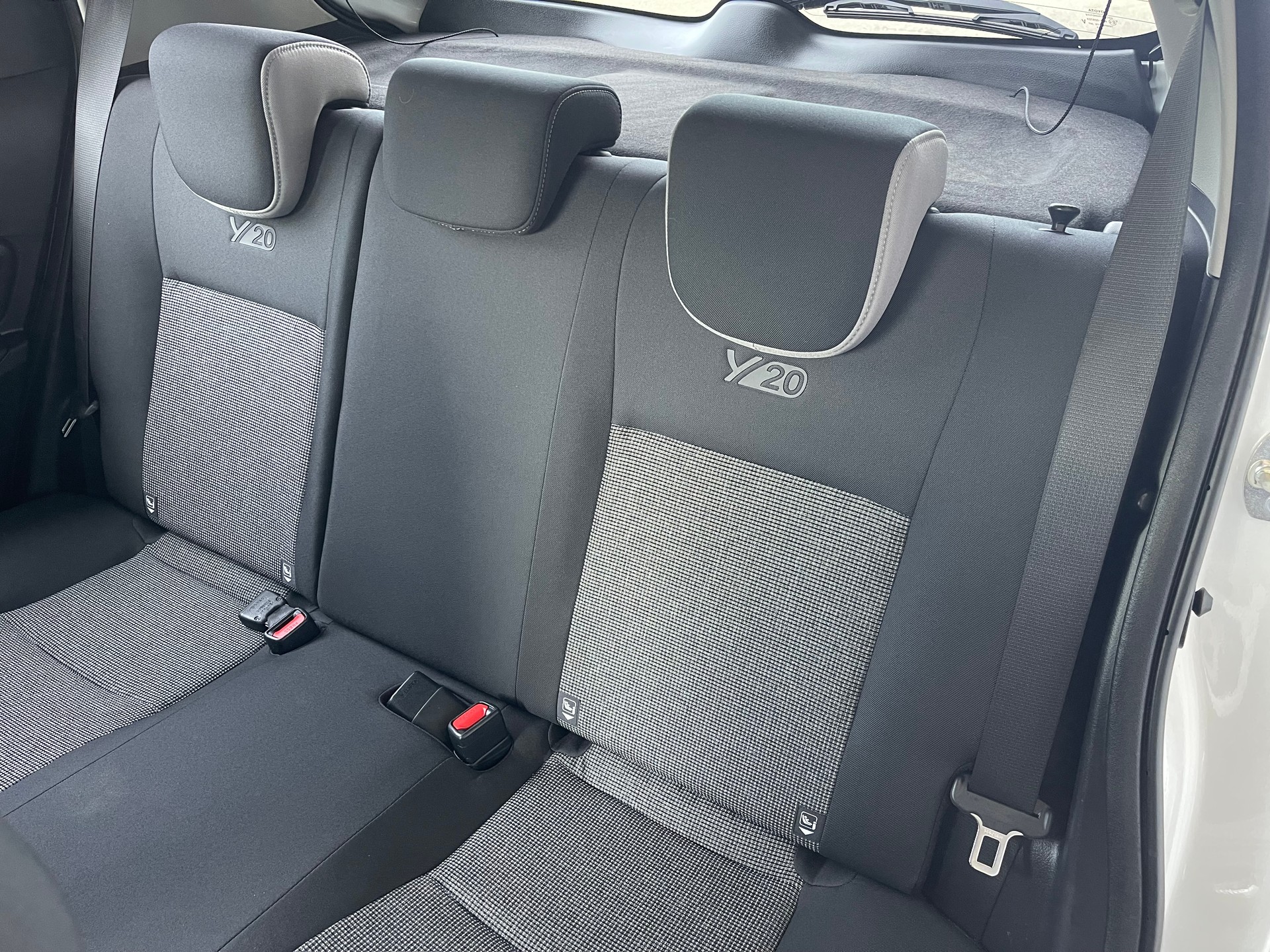 TOYOTA Yaris 1.5 VVT-iE Y20 CVT-image-15