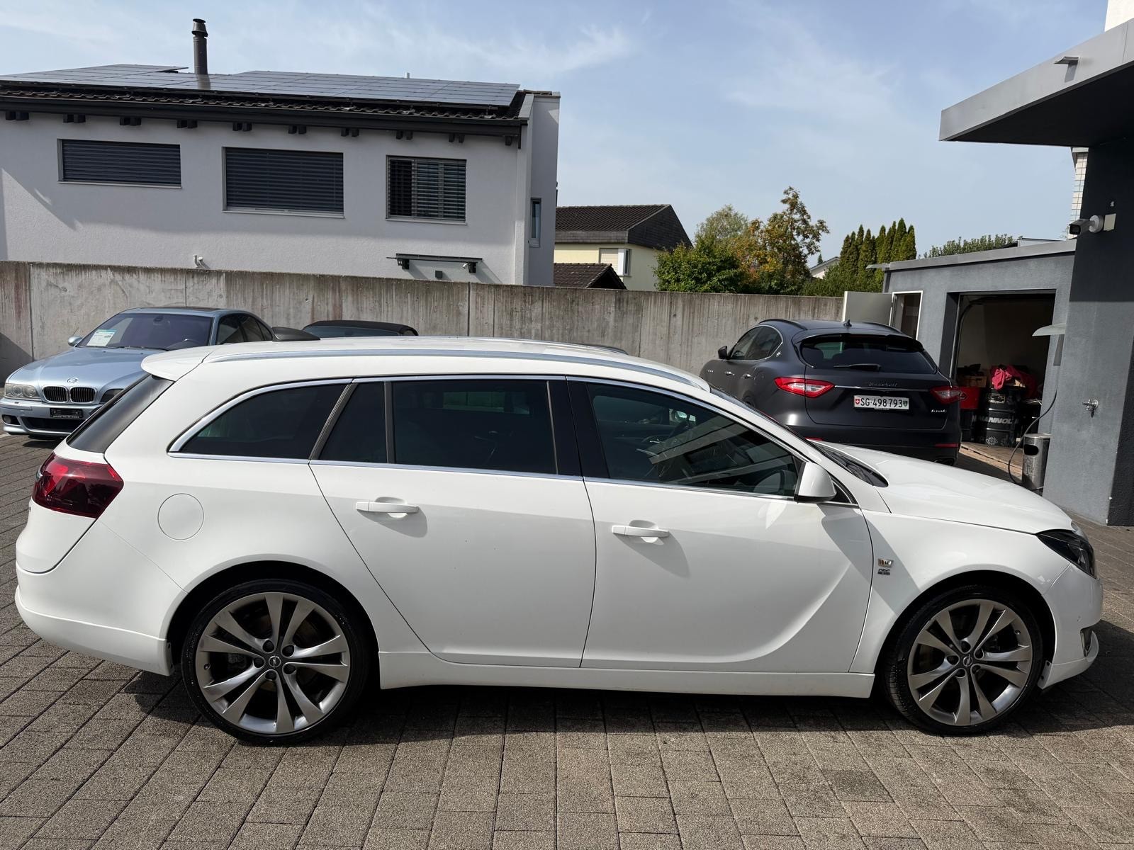 OPEL Insignia ST 2.0 Turbo Cosmo 4WD Aut.-image-3