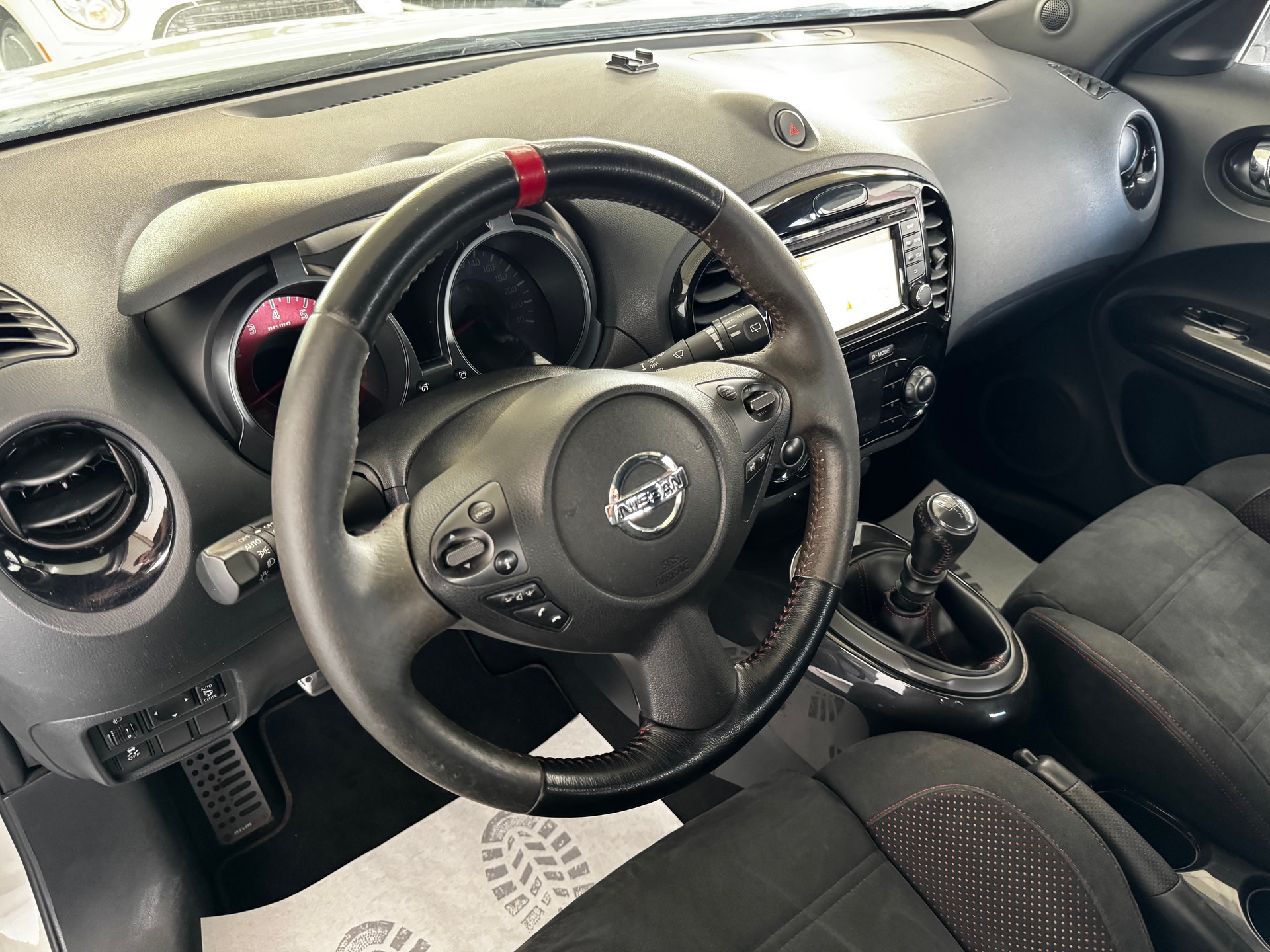NISSAN Juke 1.6 DIG-T Nismo-image-12