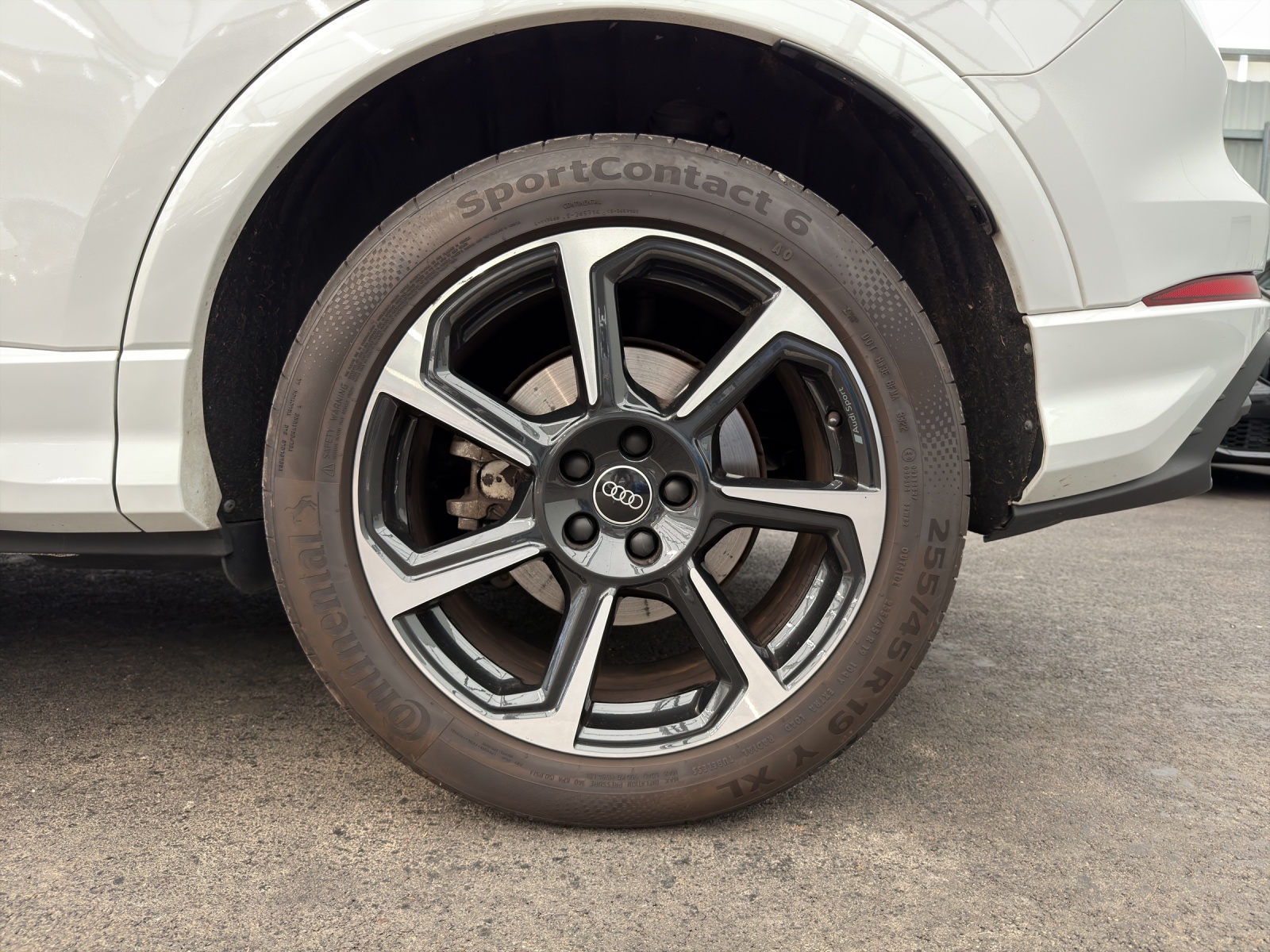 AUDI Q3 45 TFSI e S line S-tronic - Anhängevorrichtung - Matrix-LED - Rückfahrkamera - Optikpaket schwarz --image-14