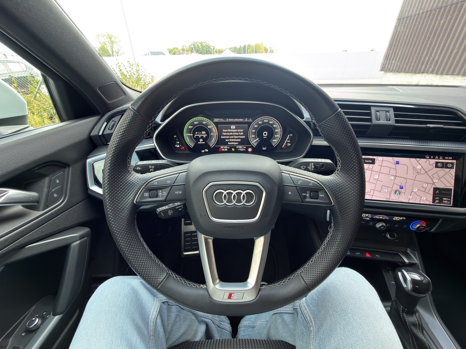 AUDI Q3 45 TFSI e S line S-tronic - Anhängevorrichtung - Matrix-LED - Rückfahrkamera - Optikpaket schwarz --image-7