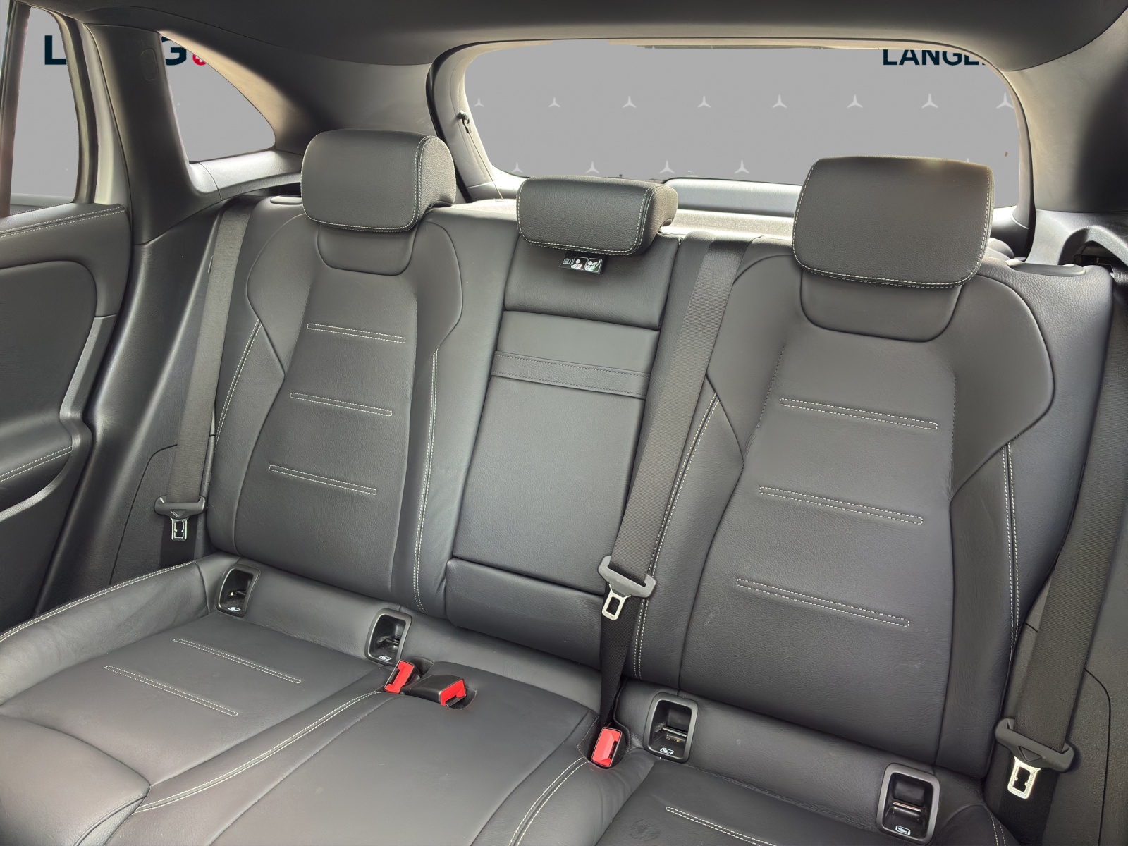 MERCEDES-BENZ EQA 350 4Matic Swiss Star-image-13