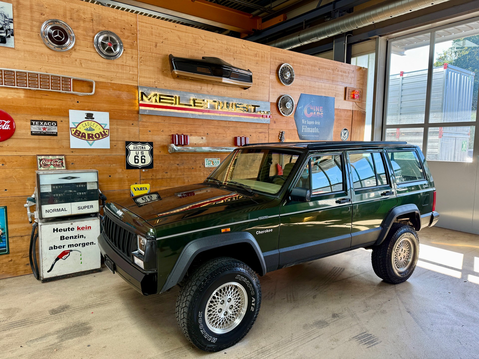 JEEP Cherokee 4.0 Country