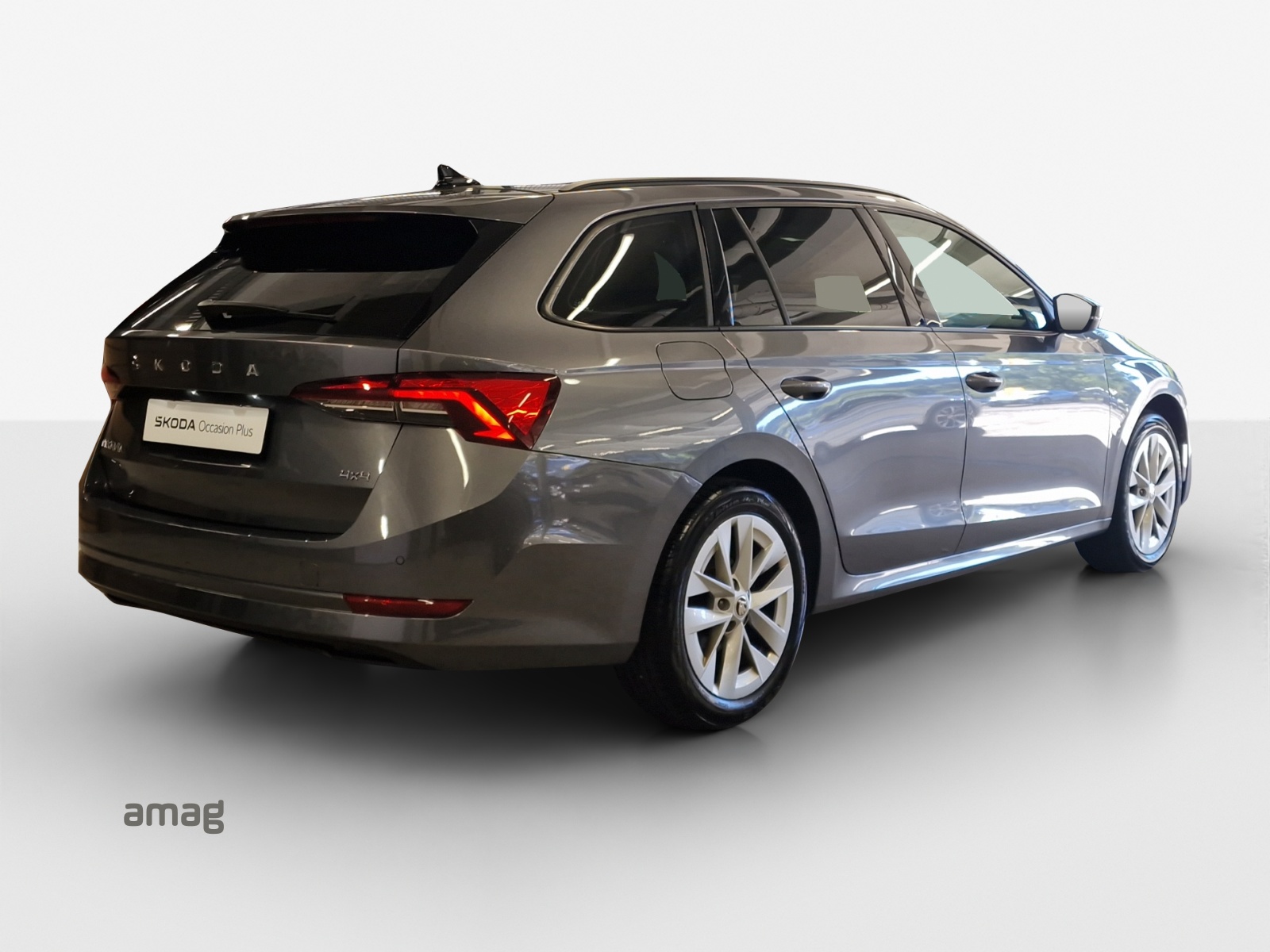 SKODA Octavia Combi 2.0 TSI Ambition DSG 4x4-image-4