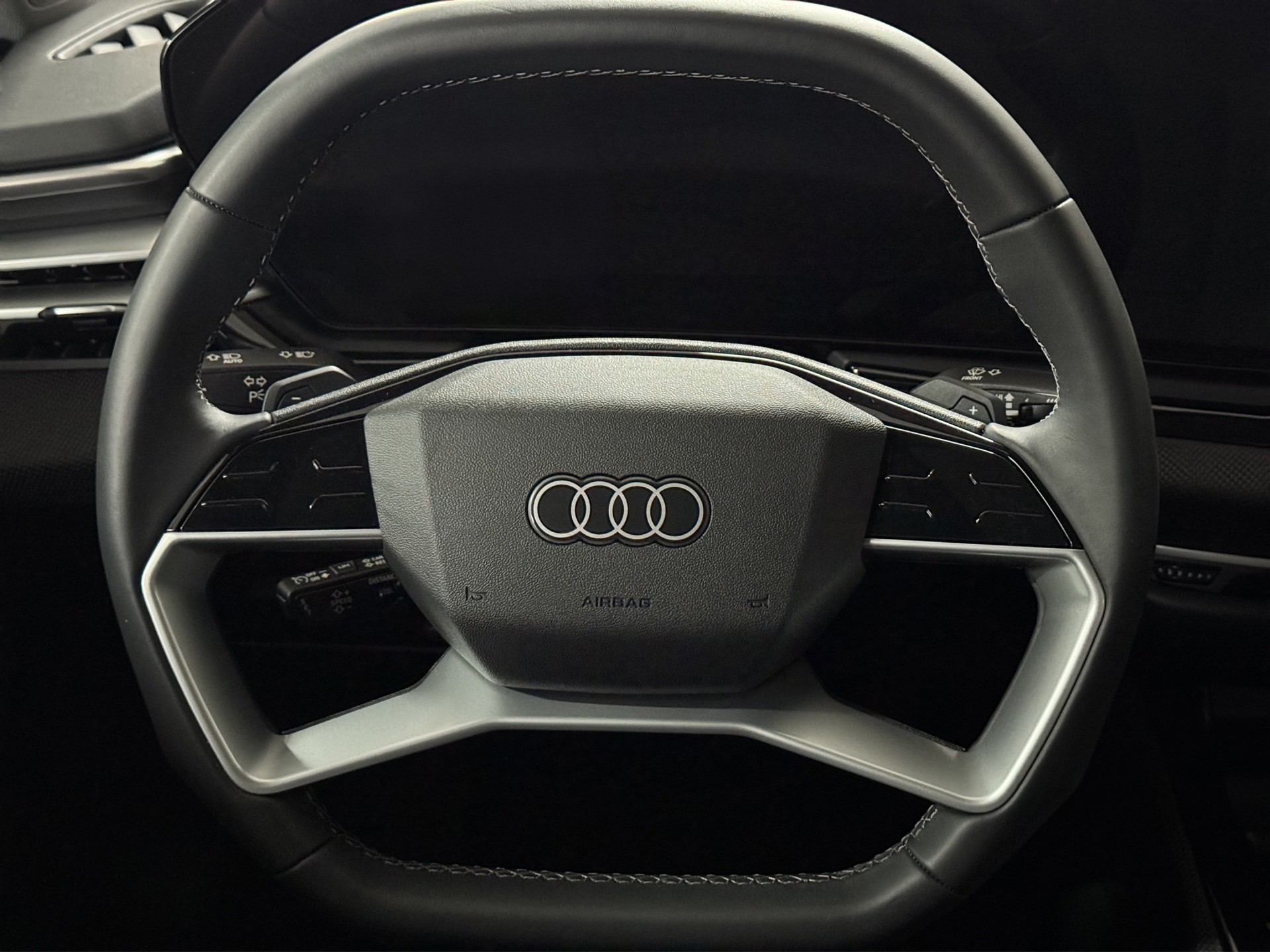 AUDI A5 Limousine 2.0 TFSI S Line S tronic "Panoramadach-RF.-Kamera-Optikpaket schwarz"-image-13