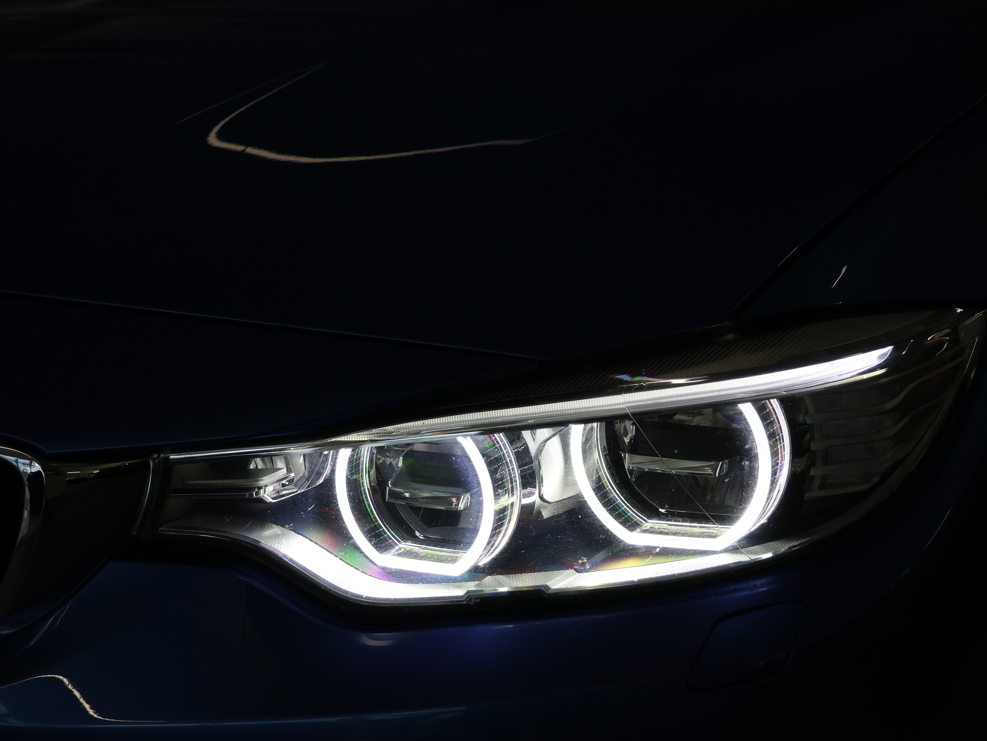 BMW 420d Coupé xDrive M Sport Steptronic-image-4