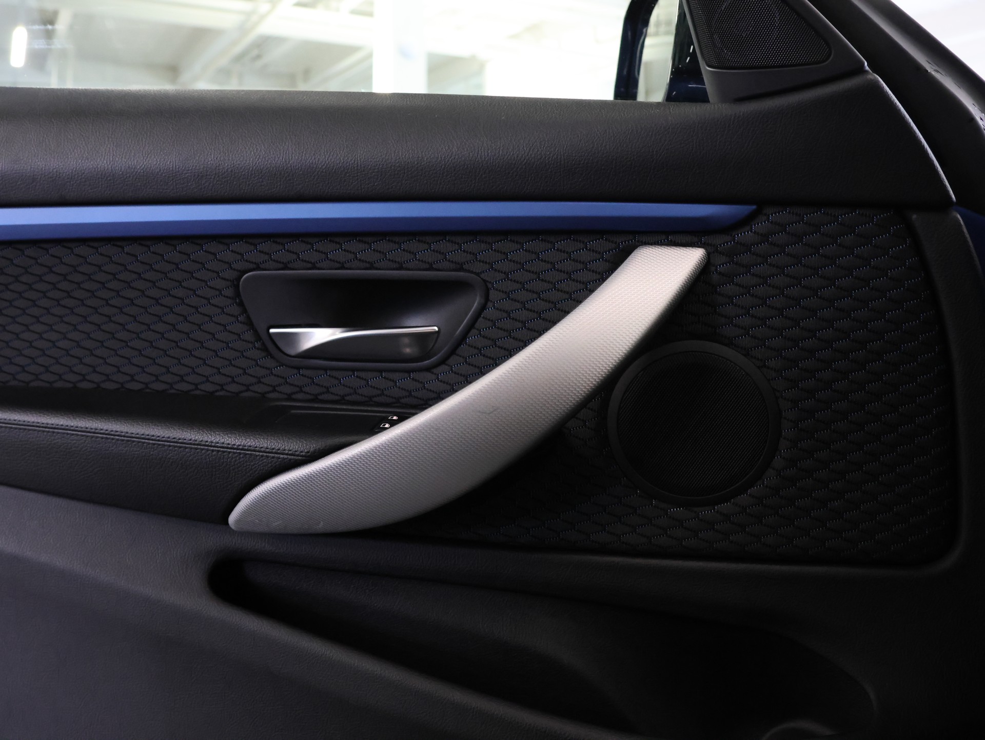 BMW 420d Coupé xDrive M Sport Steptronic-image-27