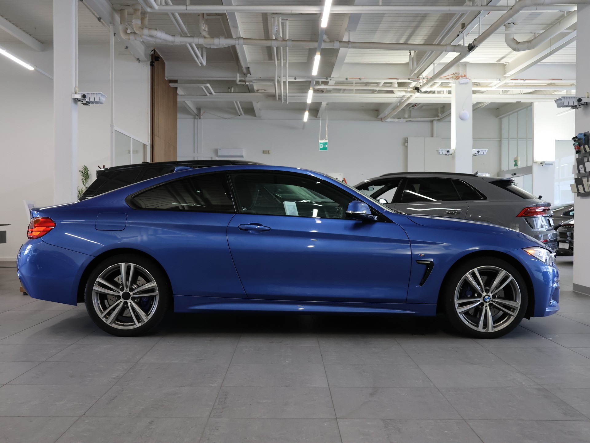 BMW 420d Coupé xDrive M Sport Steptronic-image-9