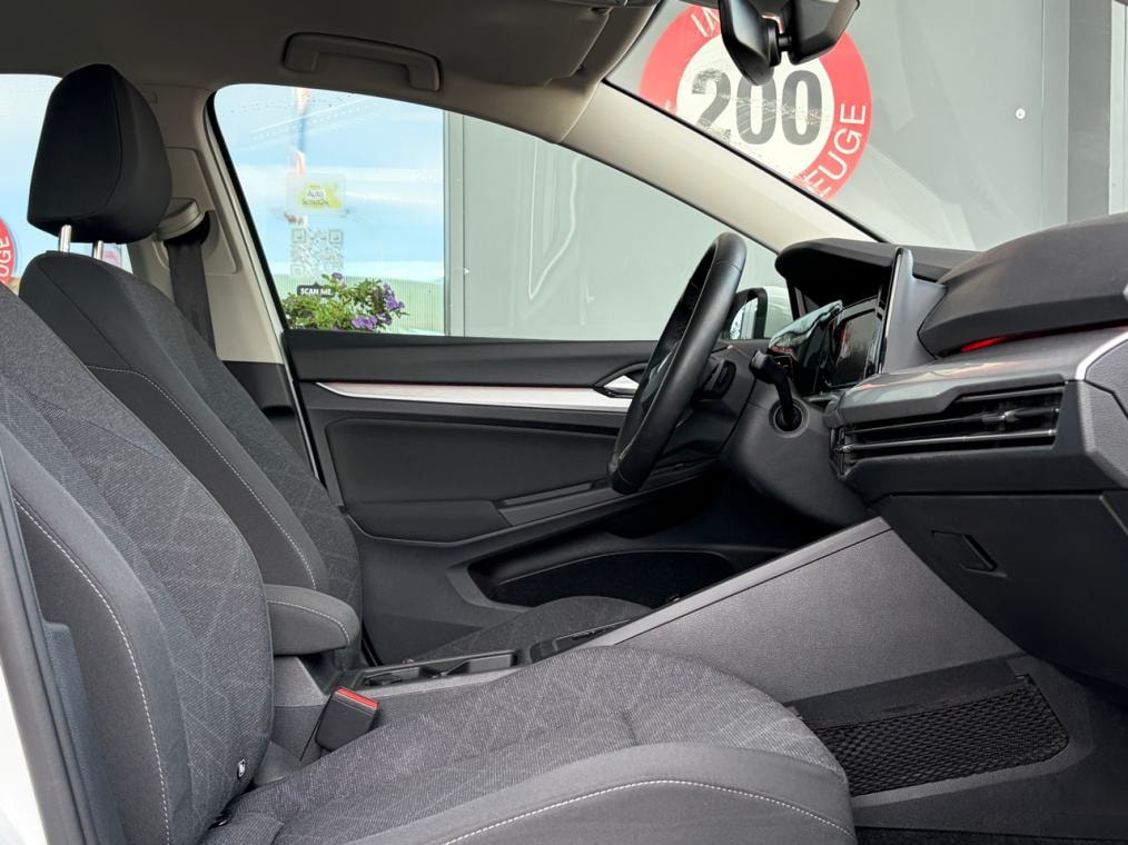 VW Golf 1.0 eTSI mHEV ACTLife DSG-image-7