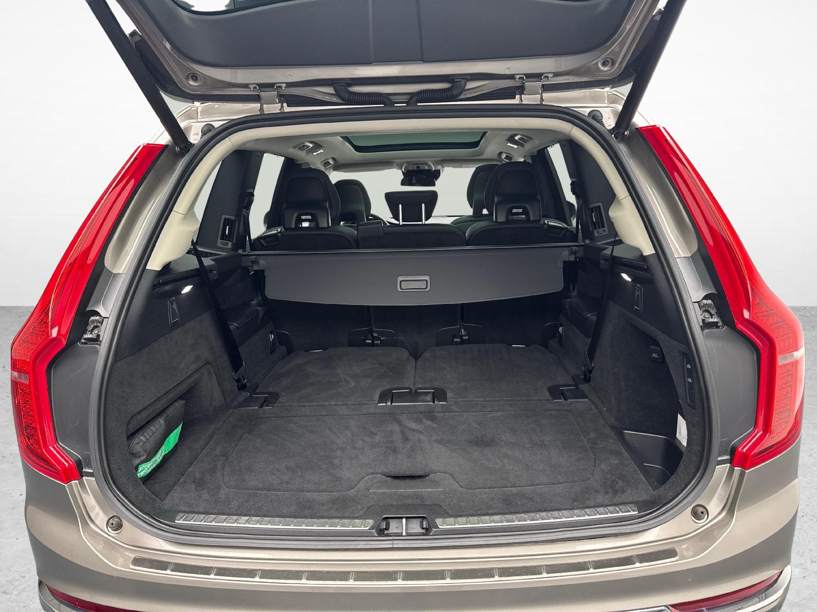 VOLVO XC90 2.0 T8 TE Inscription 7P. eAWD-image-11
