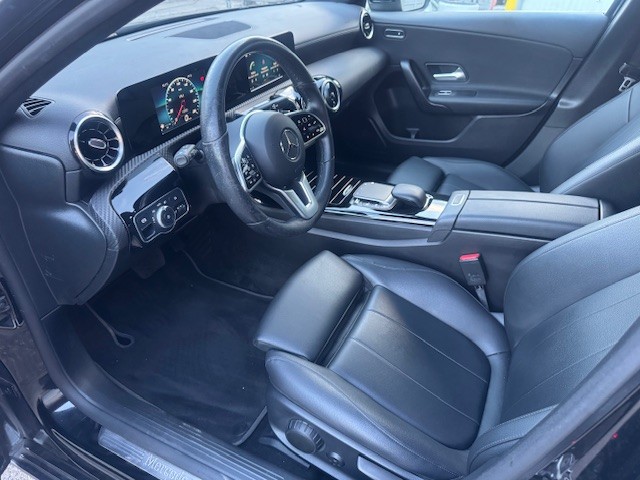 MERCEDES-BENZ A 200 d 8G-DCT-image-6