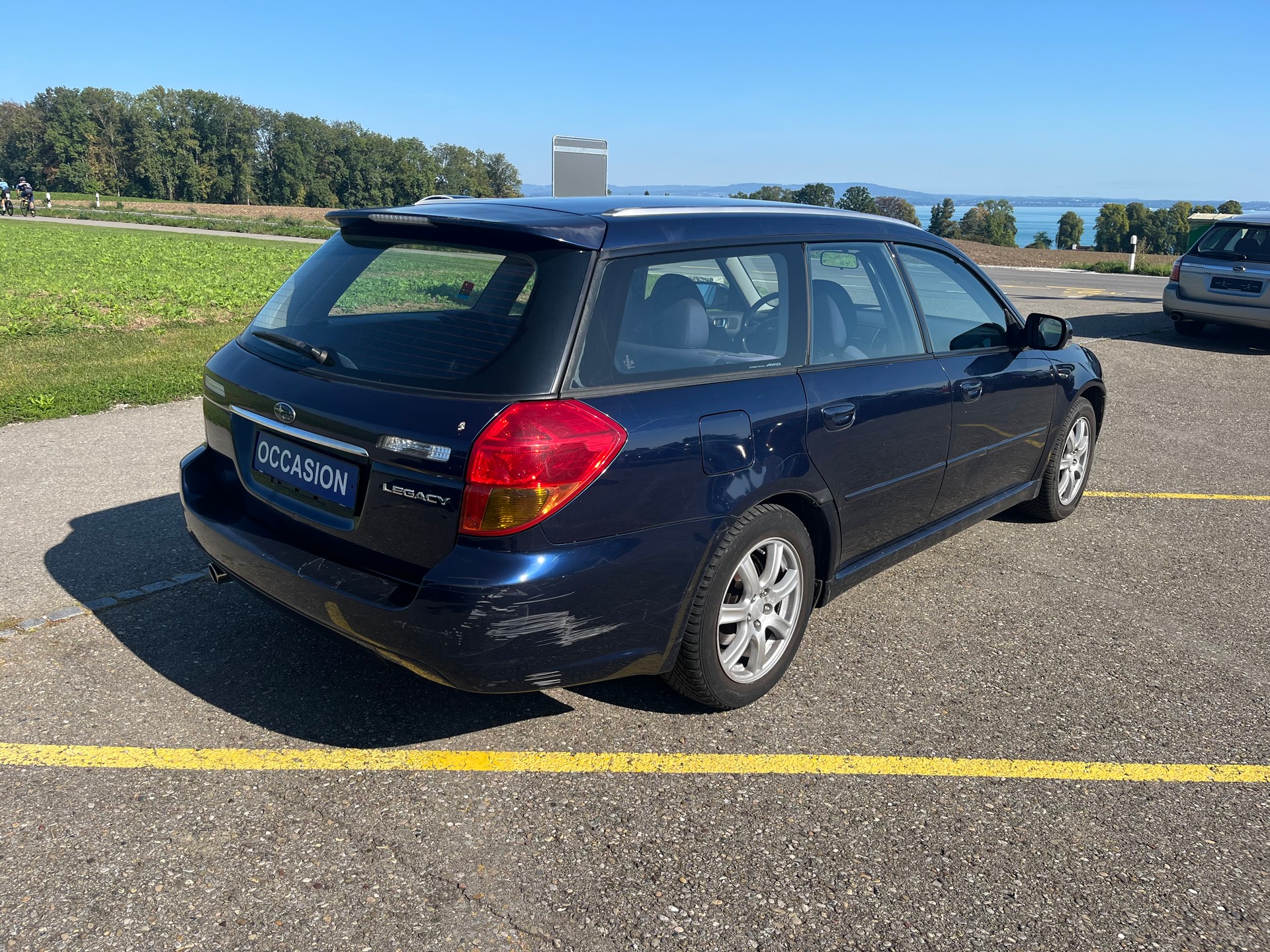 SUBARU Legacy 2.0i AWD Swiss-image-5
