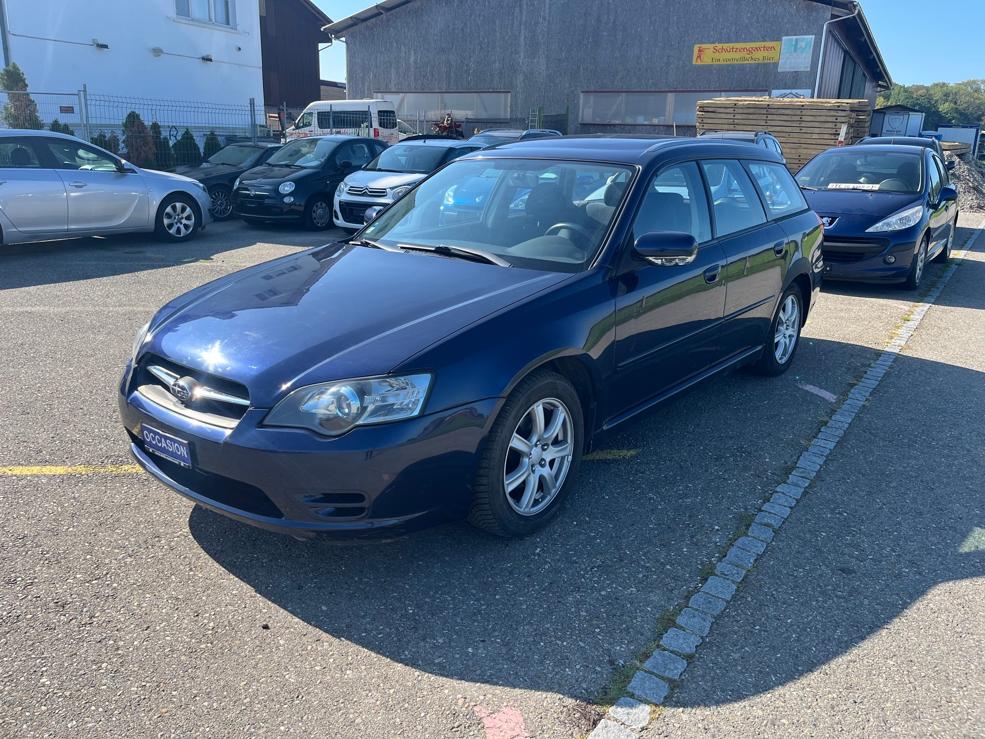SUBARU Legacy 2.0i AWD Swiss-image-2
