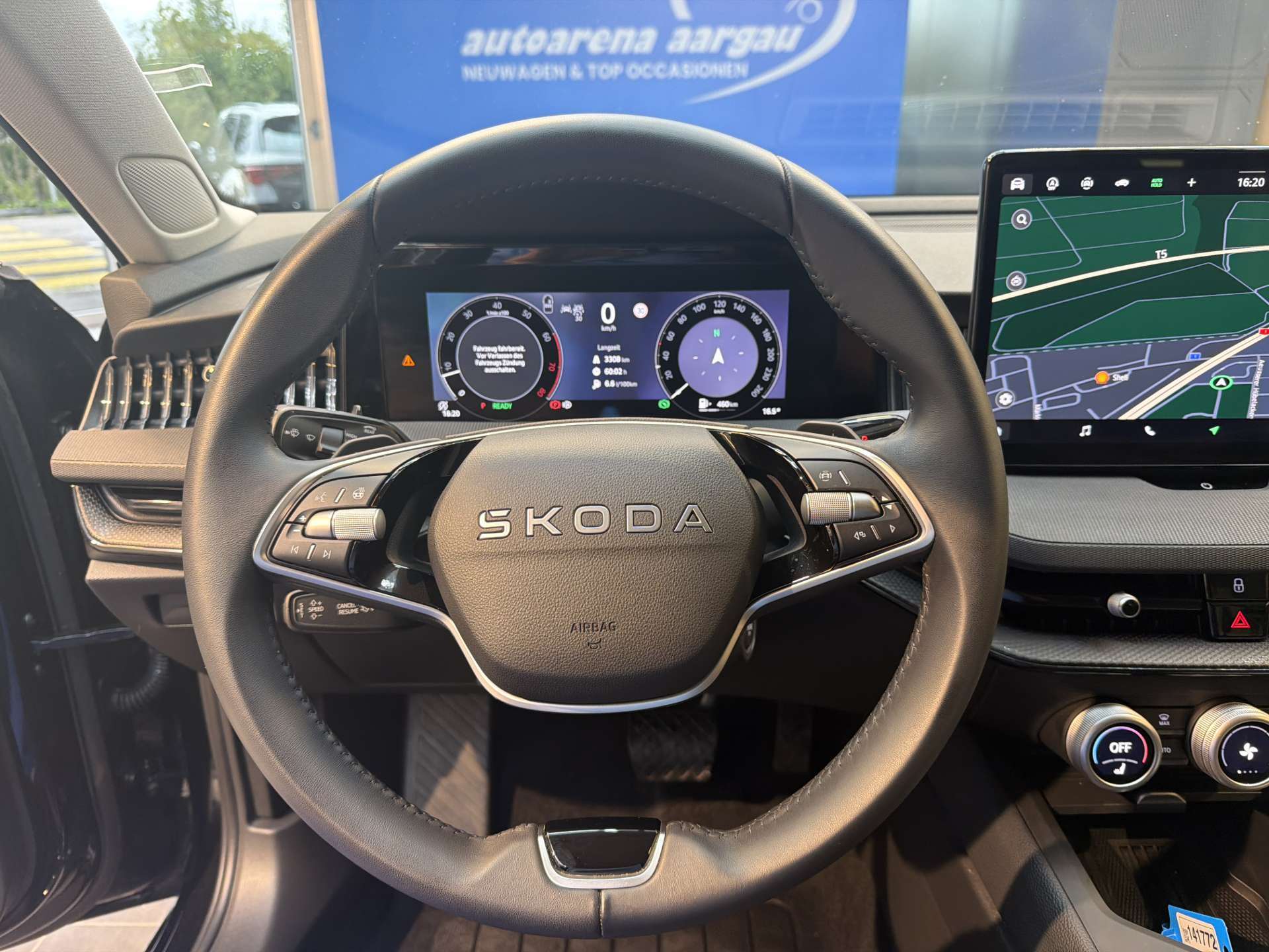 SKODA Superb Combi 1.5 eTSI mHEV Essence DSG-Automat-image-15