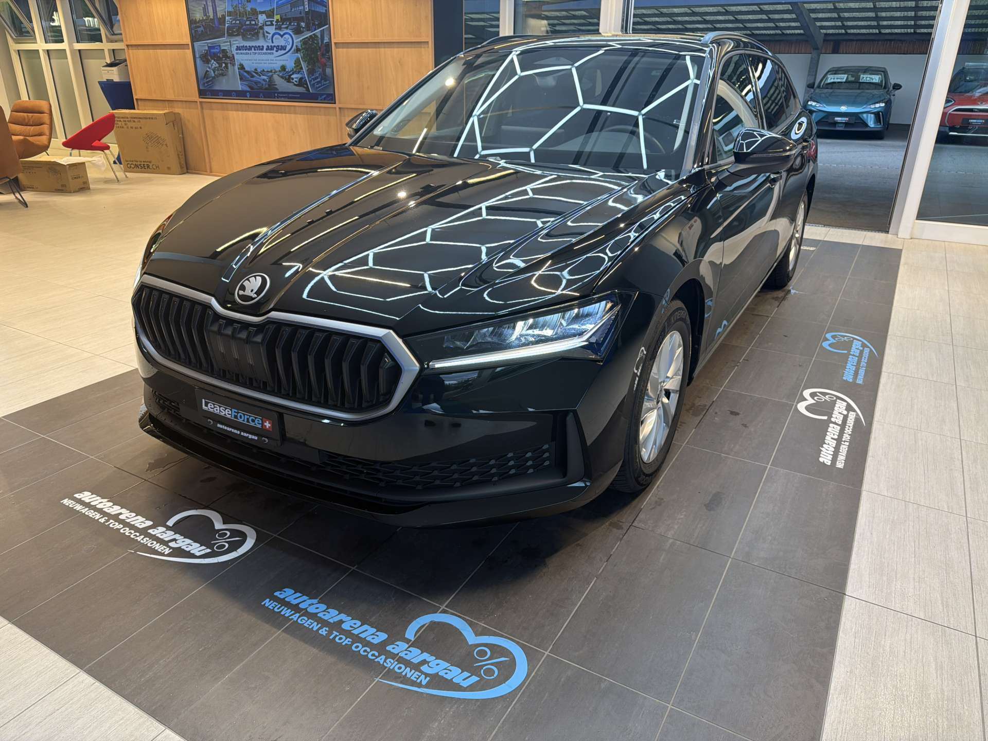 SKODA Superb Combi 1.5 eTSI mHEV Essence DSG-Automat