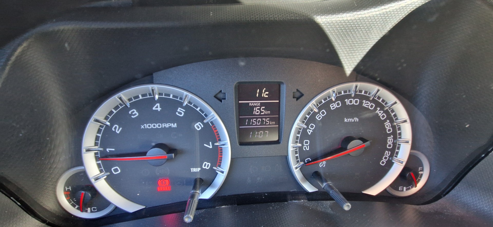 SUZUKI Swift 1.2i 16V GL 4x4-image-9