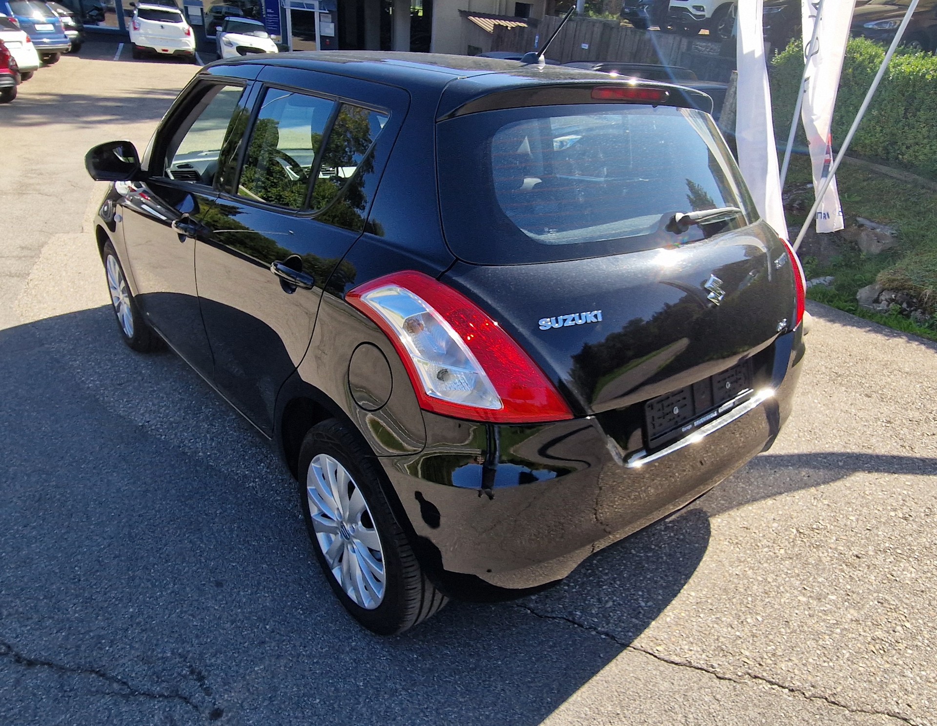 SUZUKI Swift 1.2i 16V GL 4x4-image-5