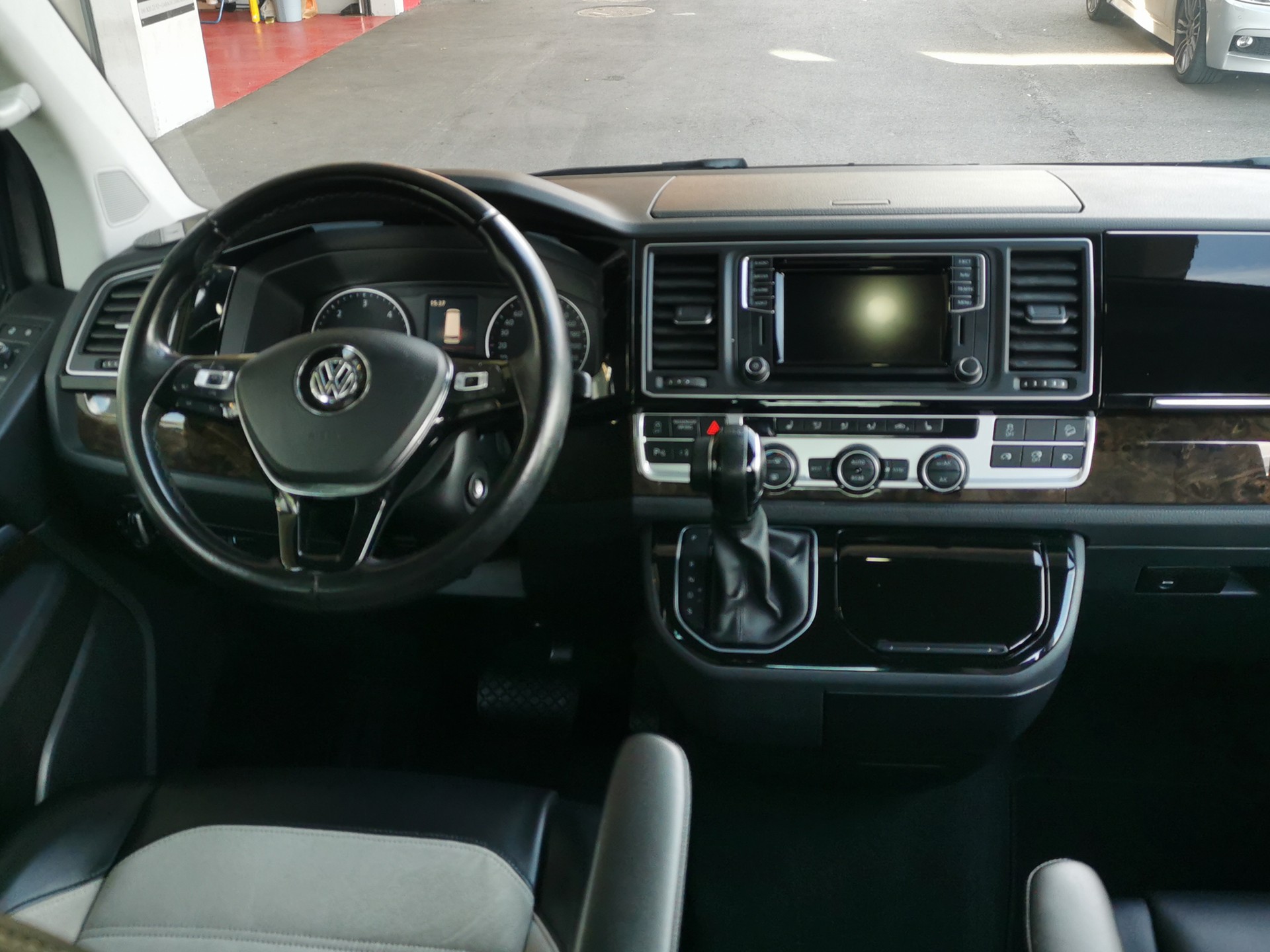 VW T6 Multivan 2.0 TDI Highline Liberty 4Motion DSG-image-15