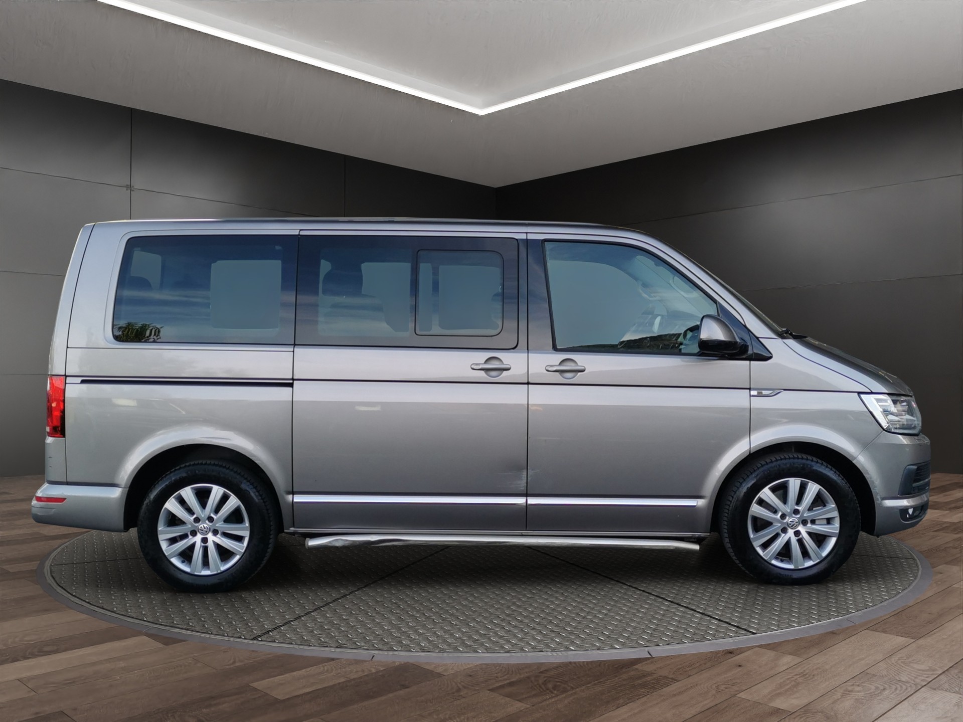 VW T6 Multivan 2.0 TDI Highline Liberty 4Motion DSG-image-4