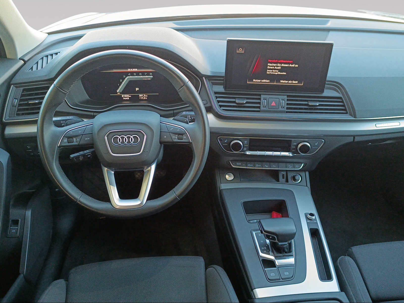 AUDI Q5 Sportback 45 TFSI S line quattro S-tronic-image-8