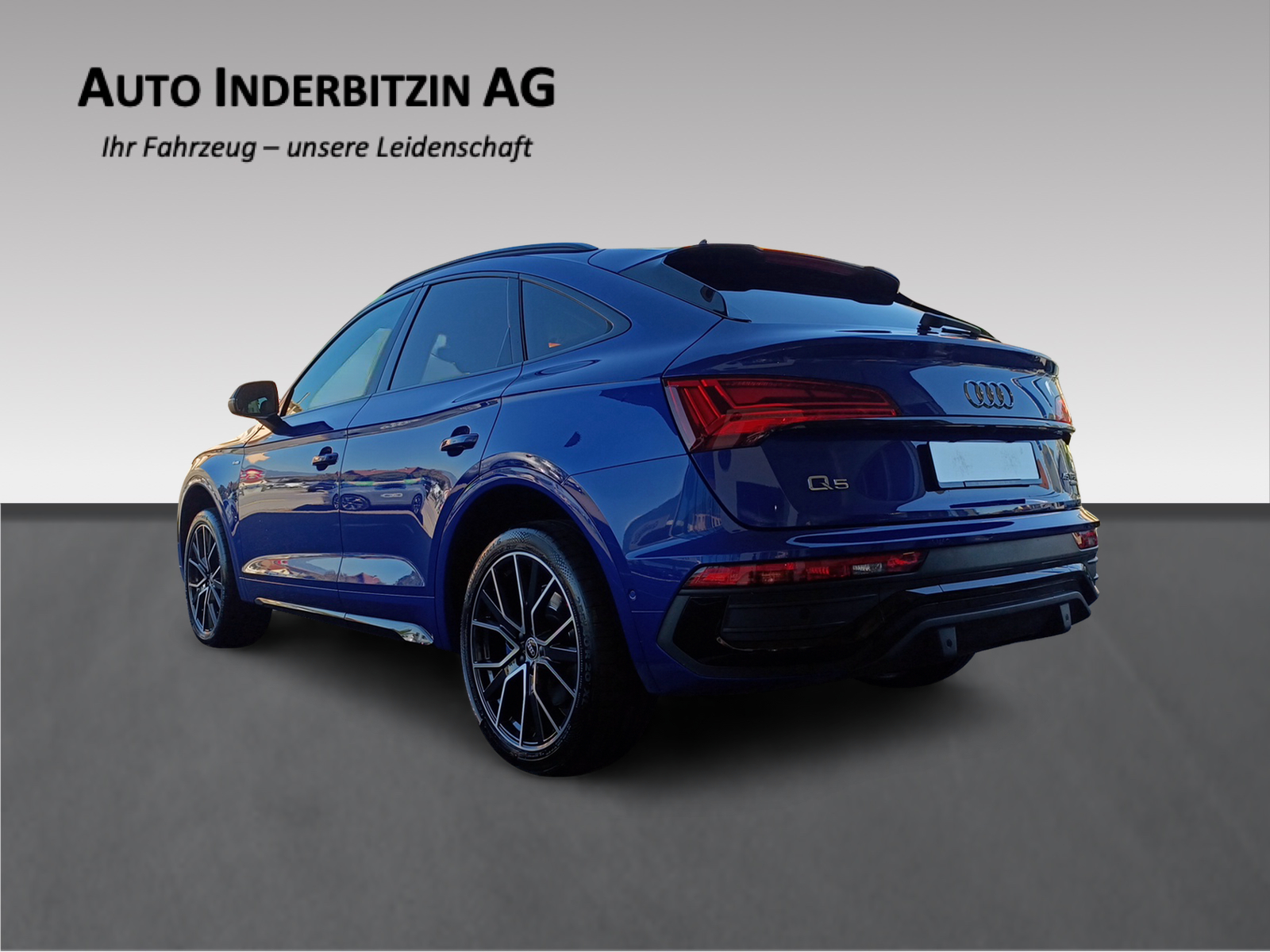 AUDI Q5 Sportback 45 TFSI S line quattro S-tronic-image-4
