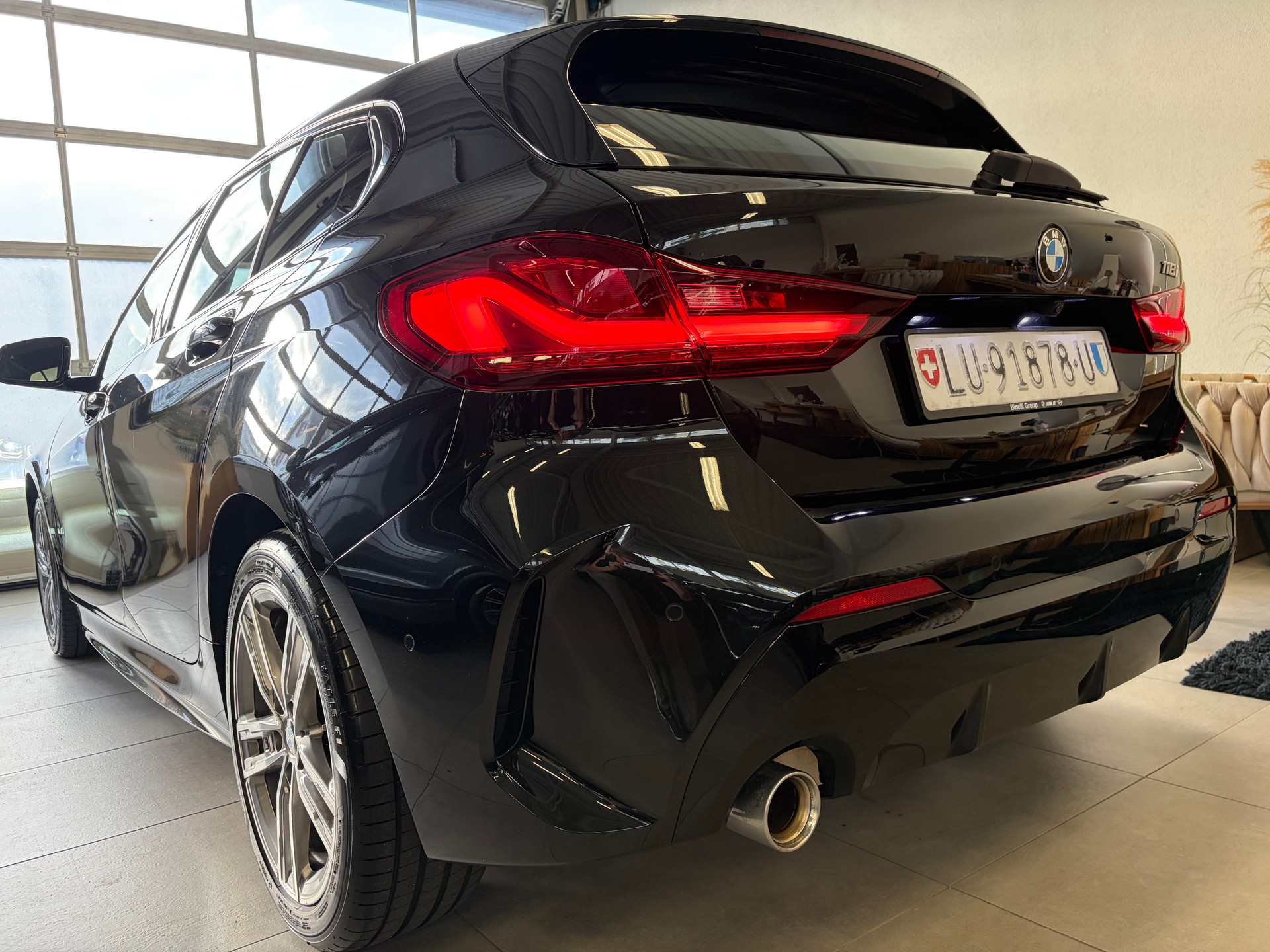 BMW 118i Steptronic M Sport-image-5
