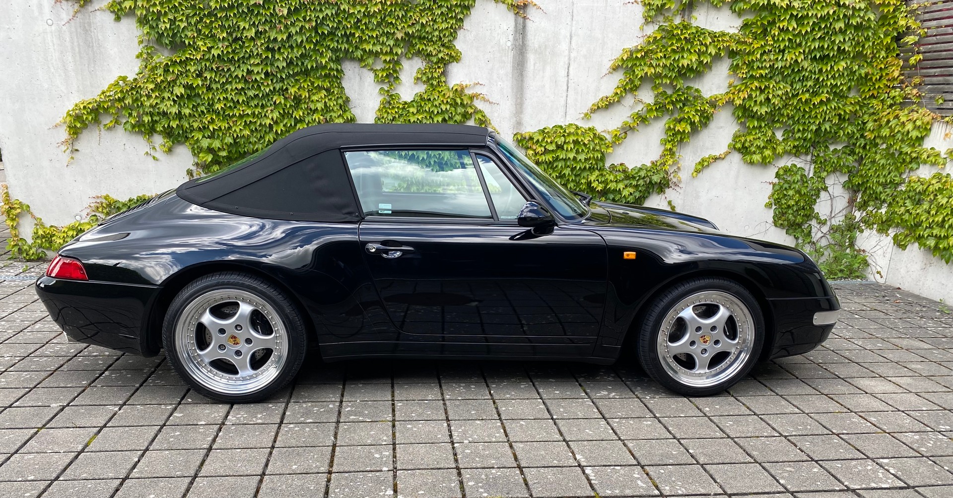 PORSCHE 93 carrera 2-image-4