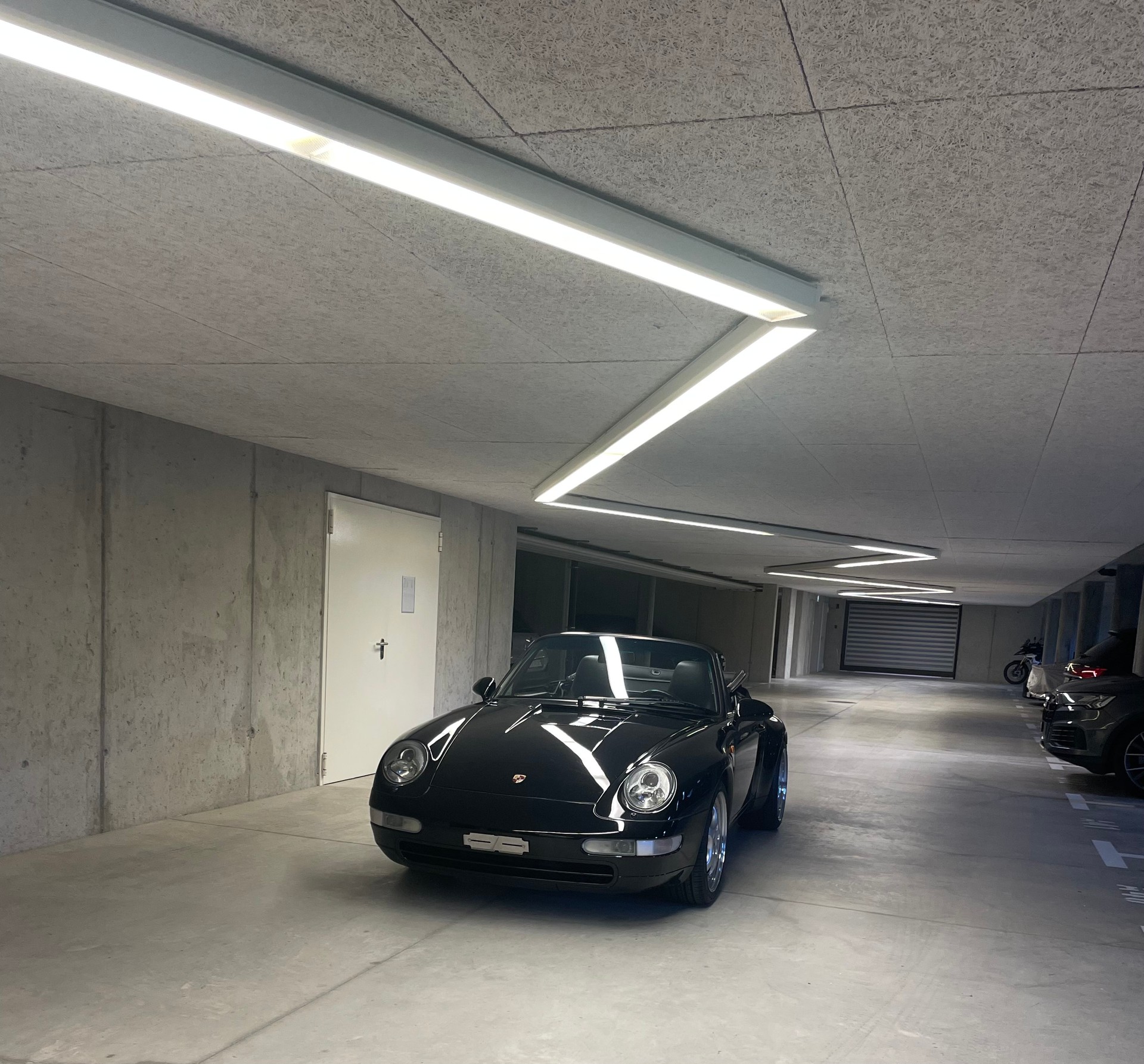 PORSCHE 93 carrera 2-image-0