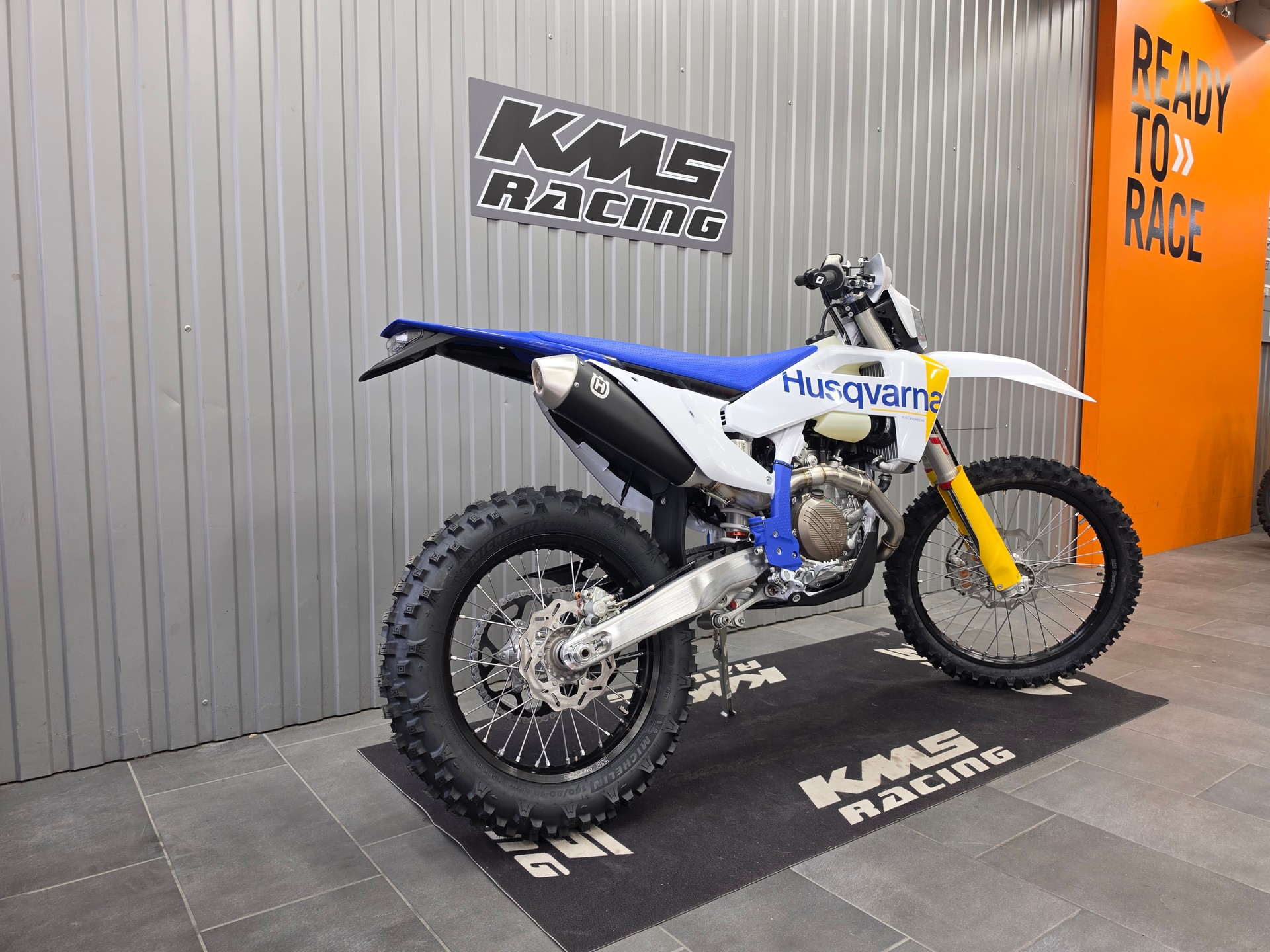 HUSQVARNA FE 450-showroom-element-2