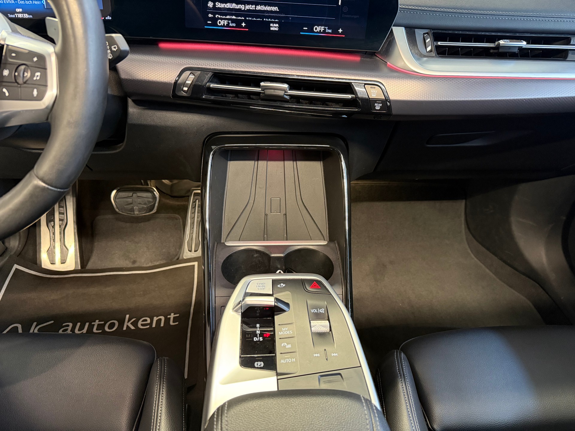 BMW 220i Active Tourer M Sport DKG-image-12