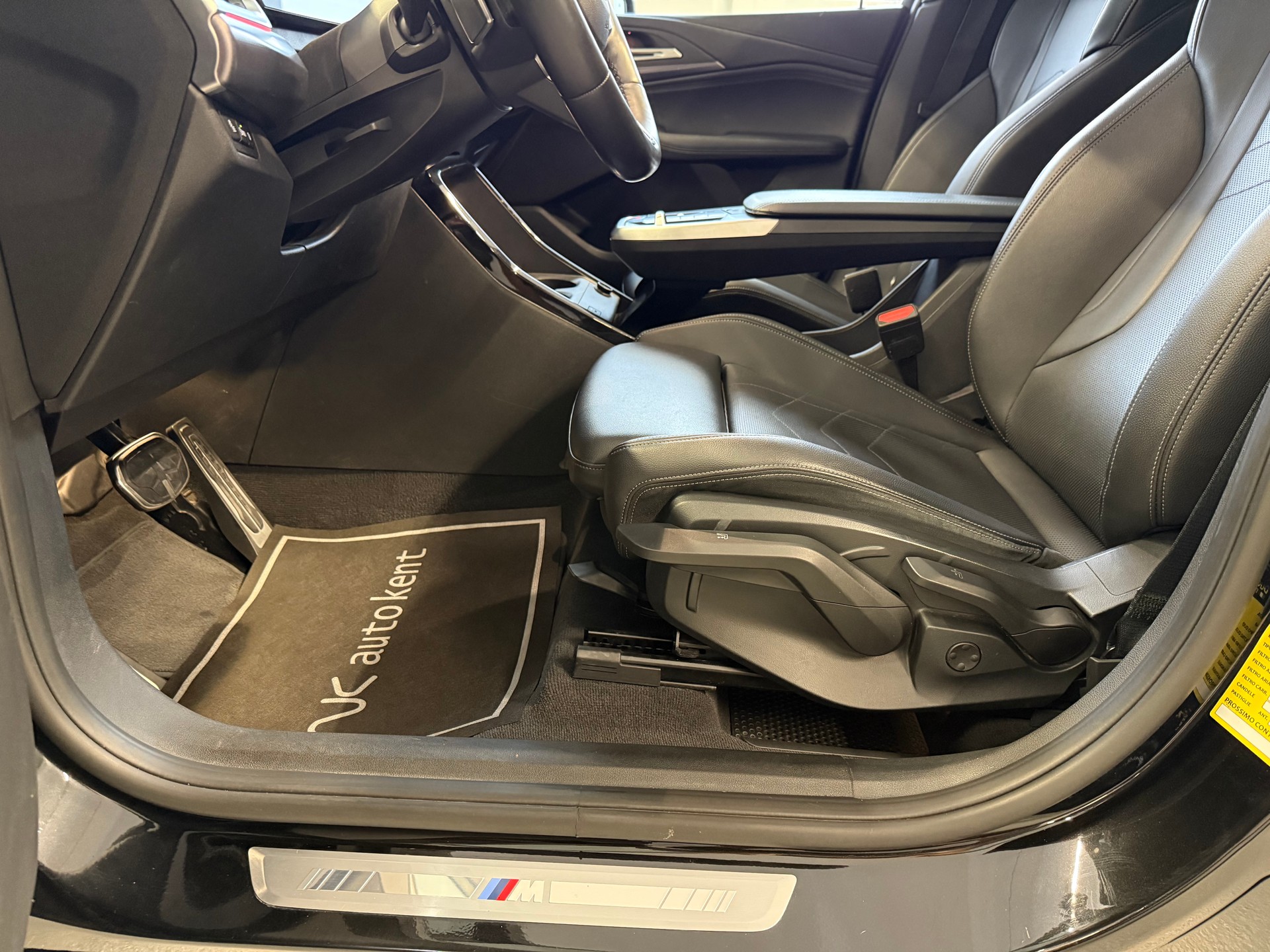 BMW 220i Active Tourer M Sport DKG-image-15