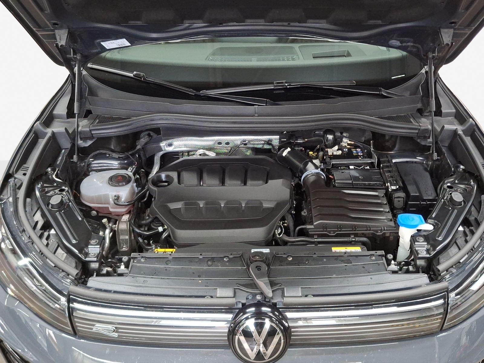 VW Tiguan 2.0 TSI DSG R-Line 4Motion-image-15