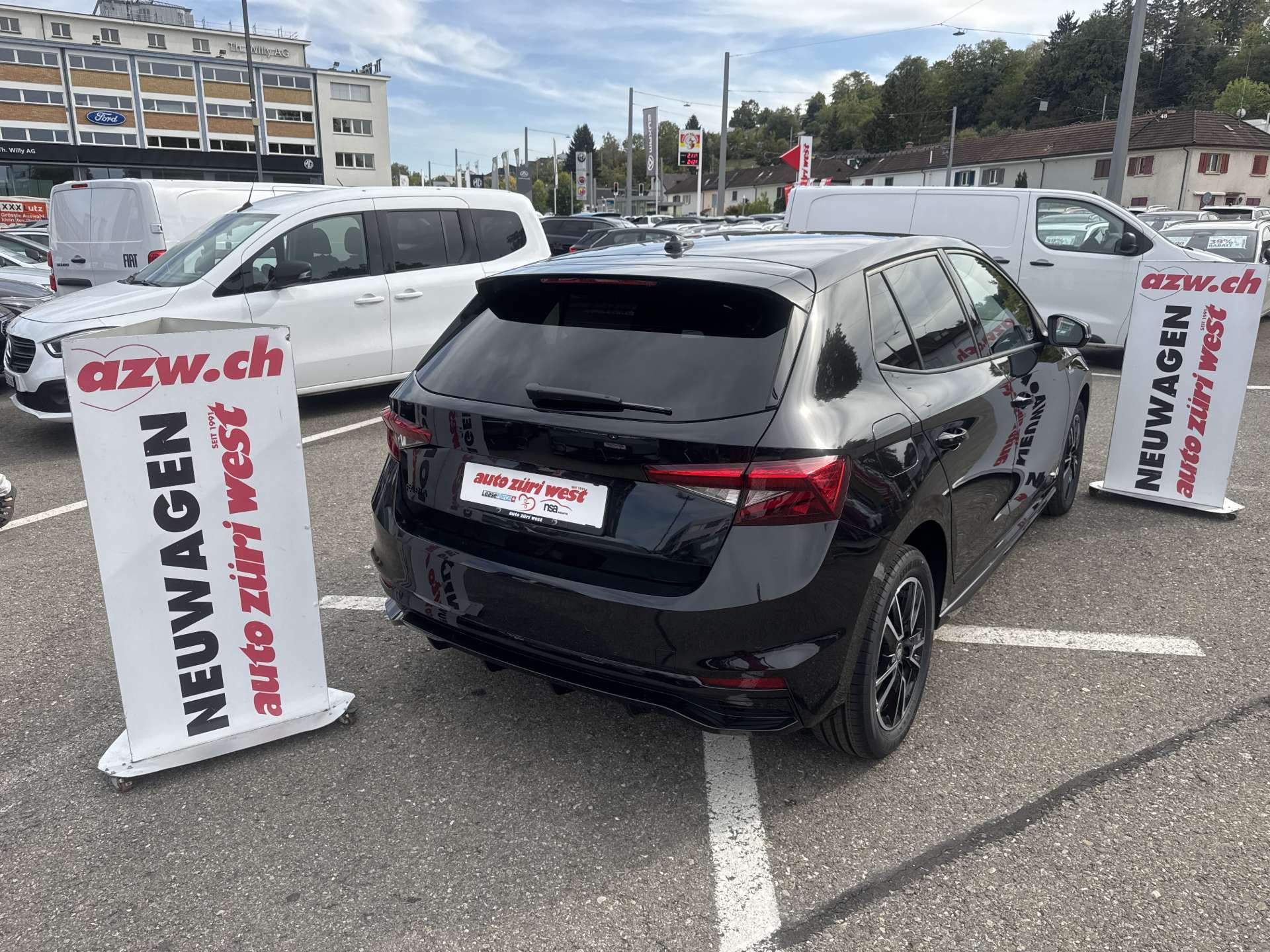 SKODA Fabia 1.5 TSi Monte Carlo DSG-Automat-image-2