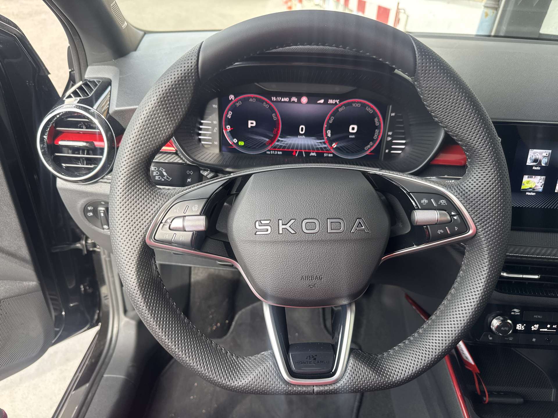 SKODA Fabia 1.5 TSi Monte Carlo DSG-Automat-image-14